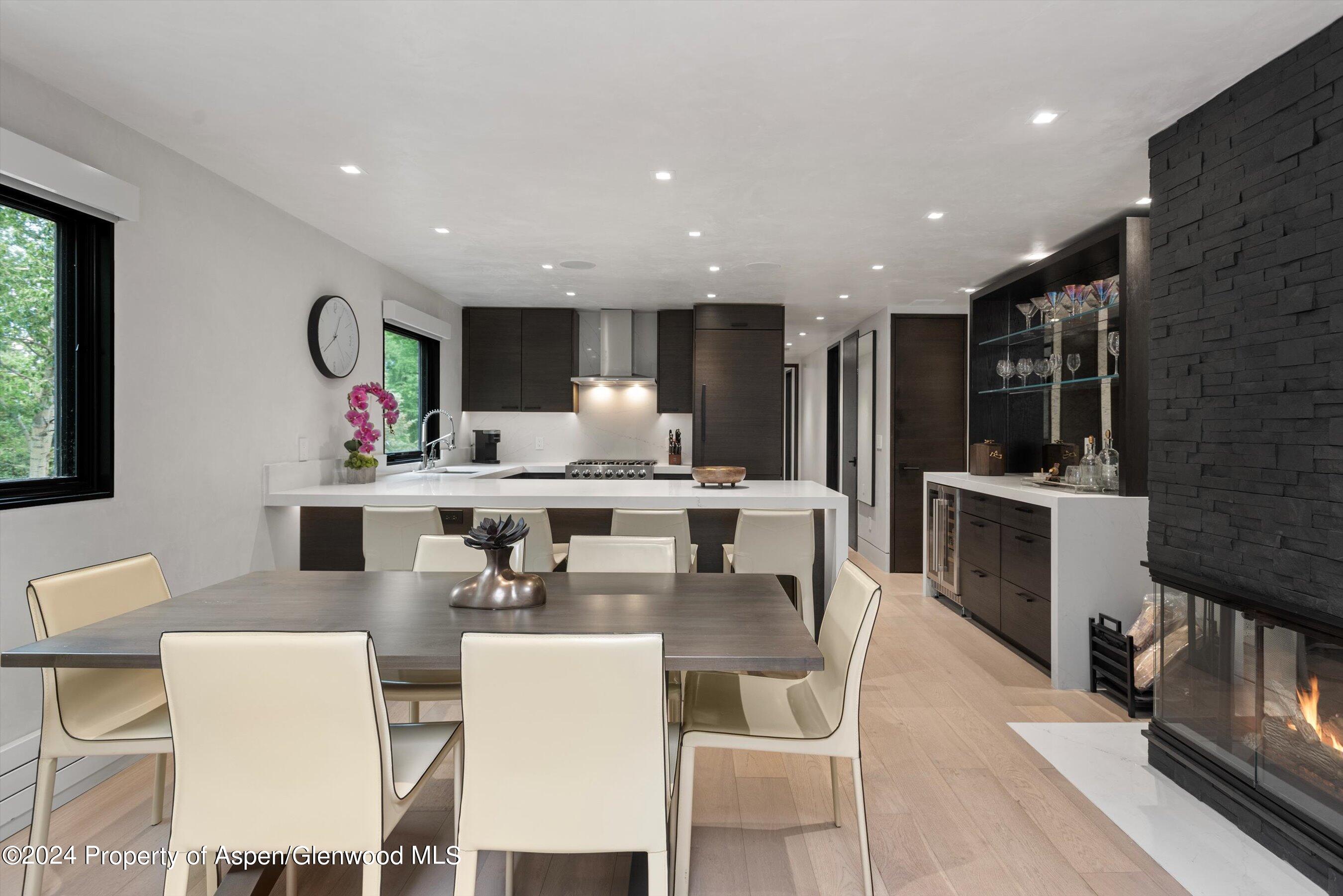 100 E Dean Street, 3A