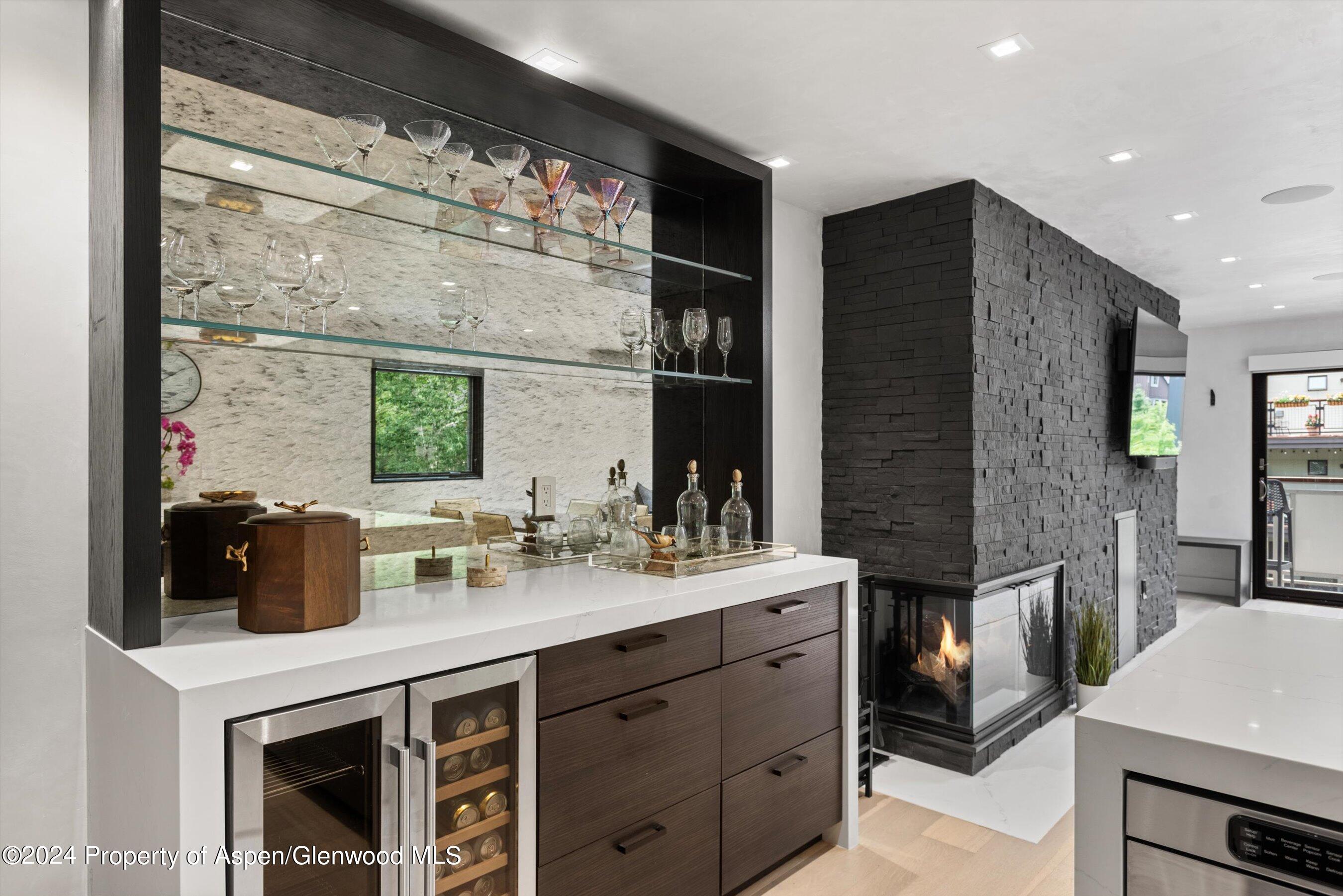 100 E Dean Street, 3A