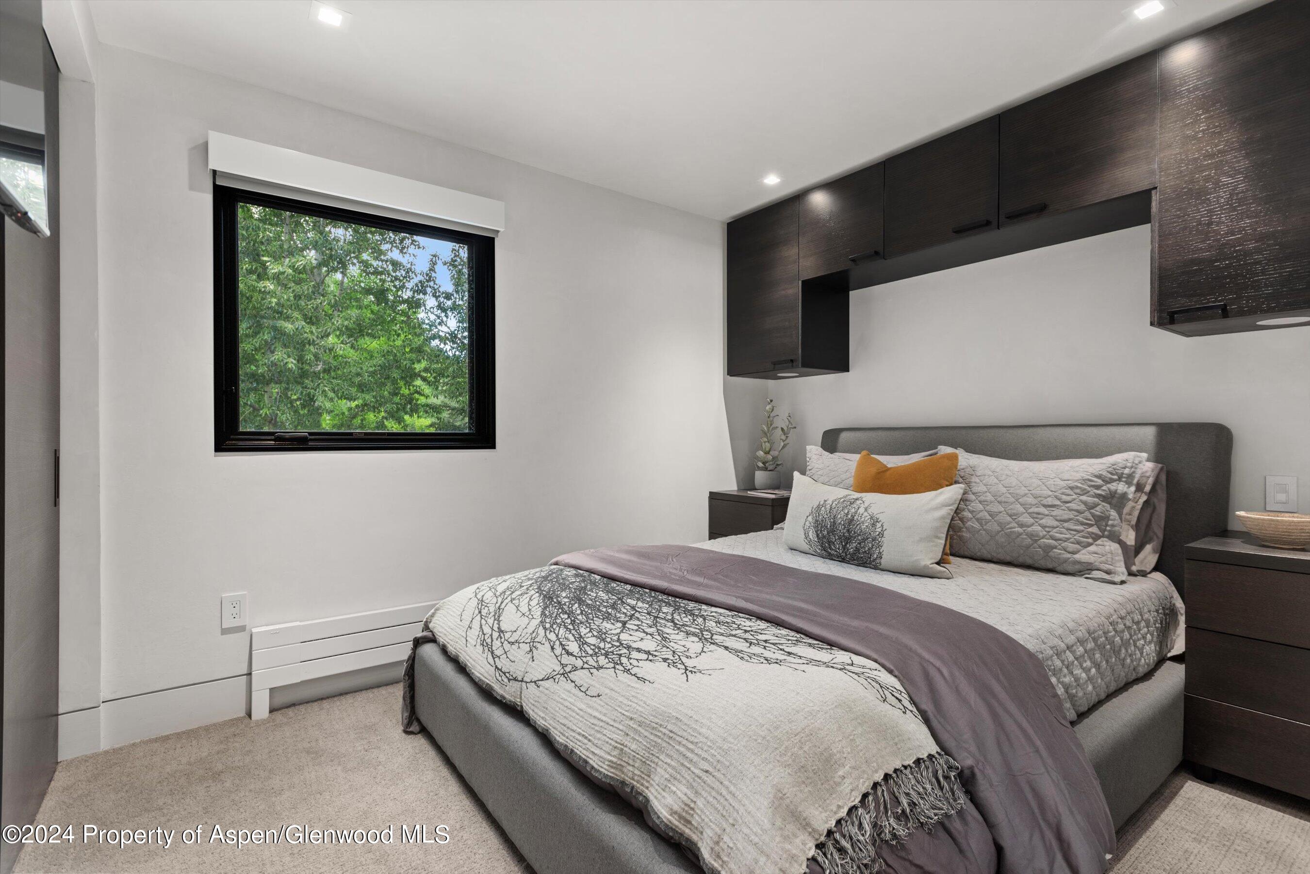 100 E Dean Street, 3A