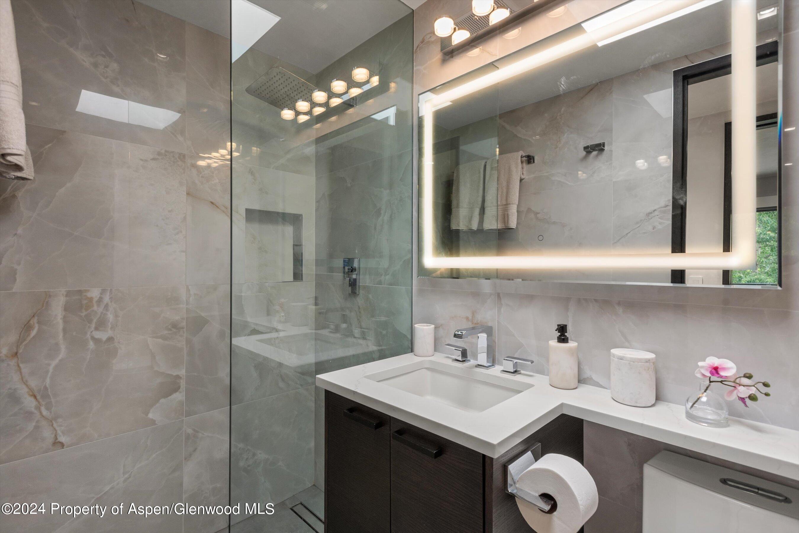 100 E Dean Street, 3A