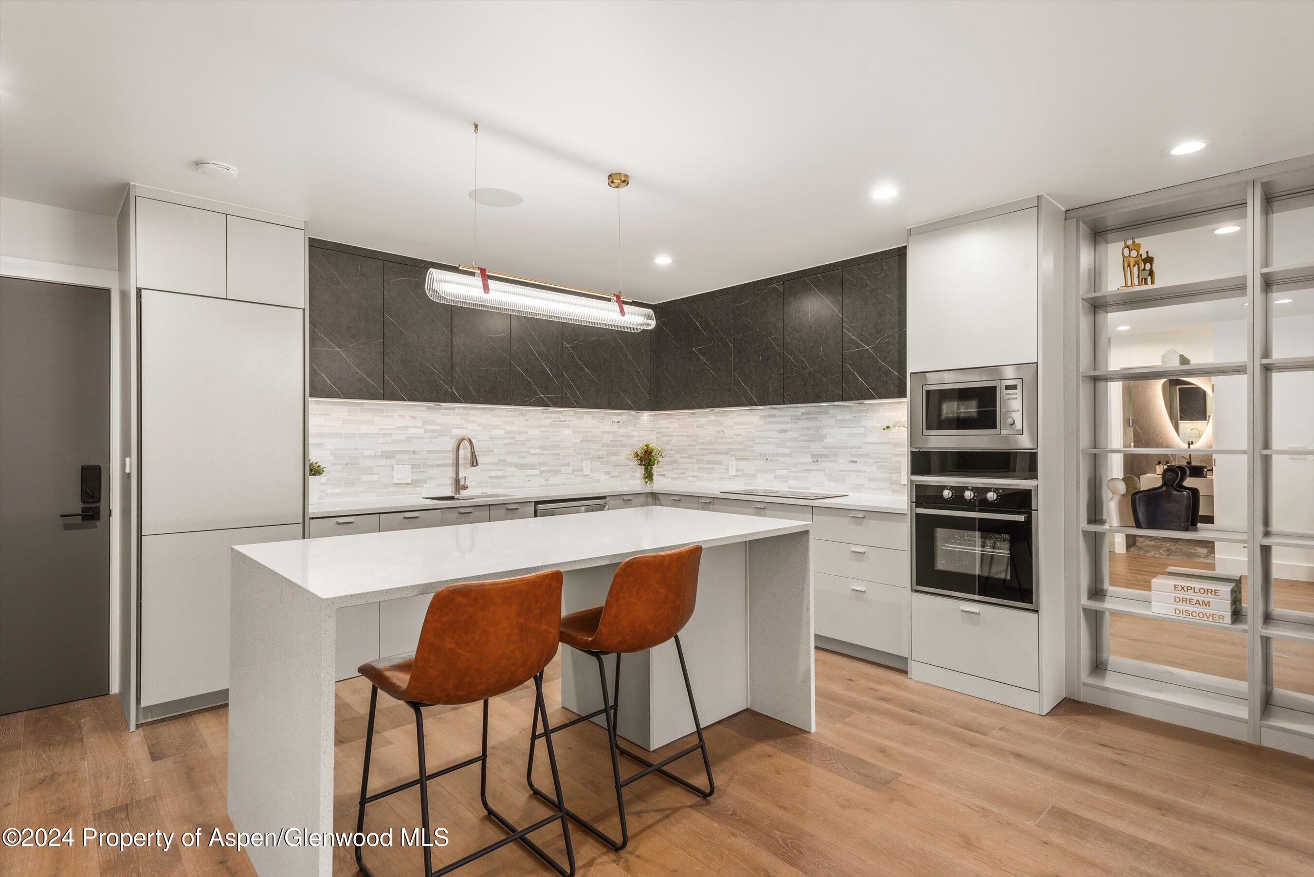 790 W Hallam Street, 2