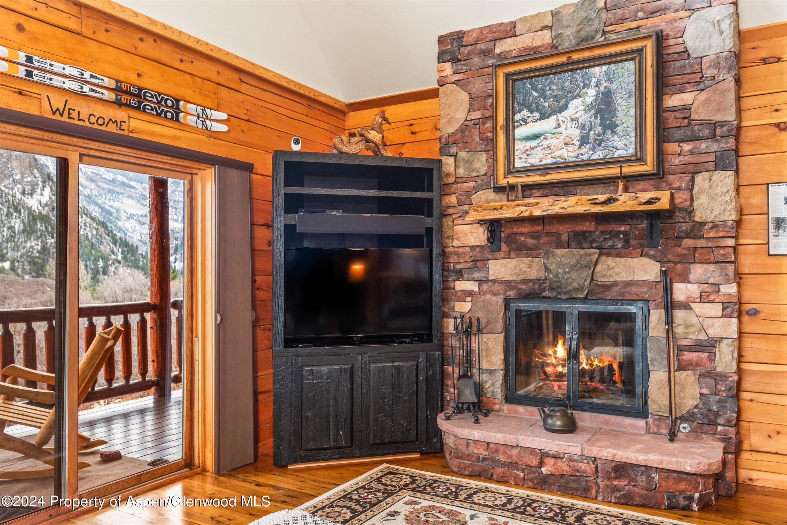 283 Cherokee Lane