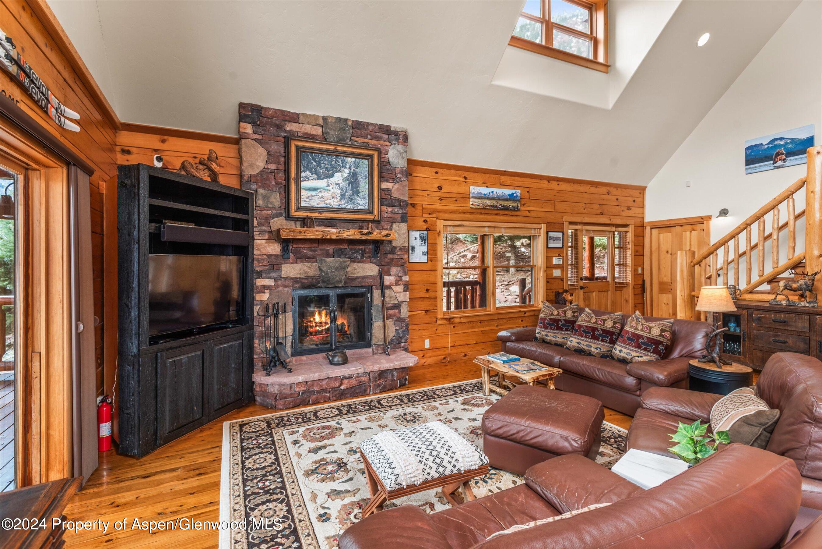 283 Cherokee Lane