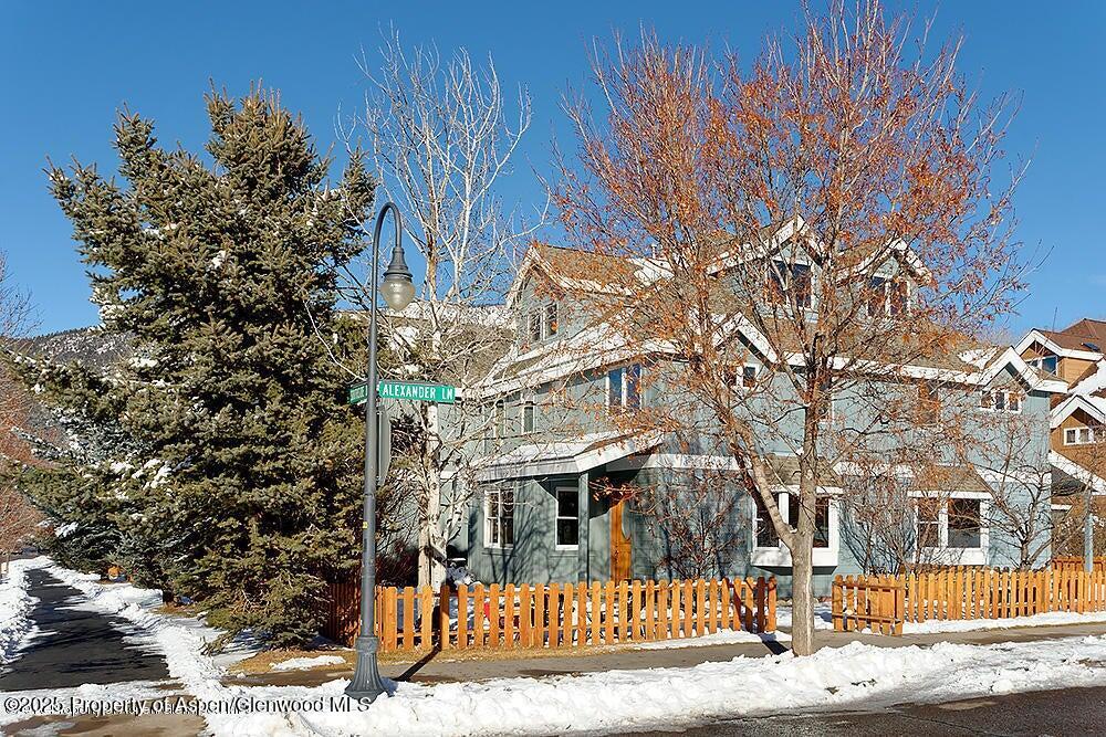 285 Southside Drive