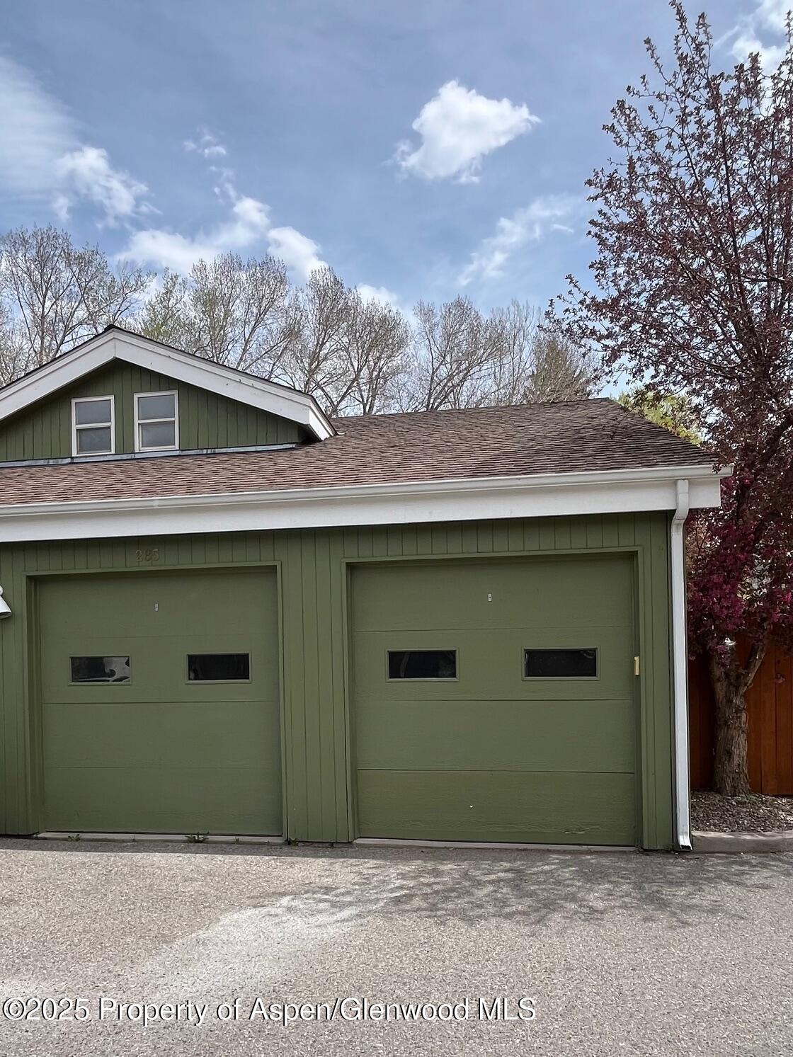 285 Southside Drive