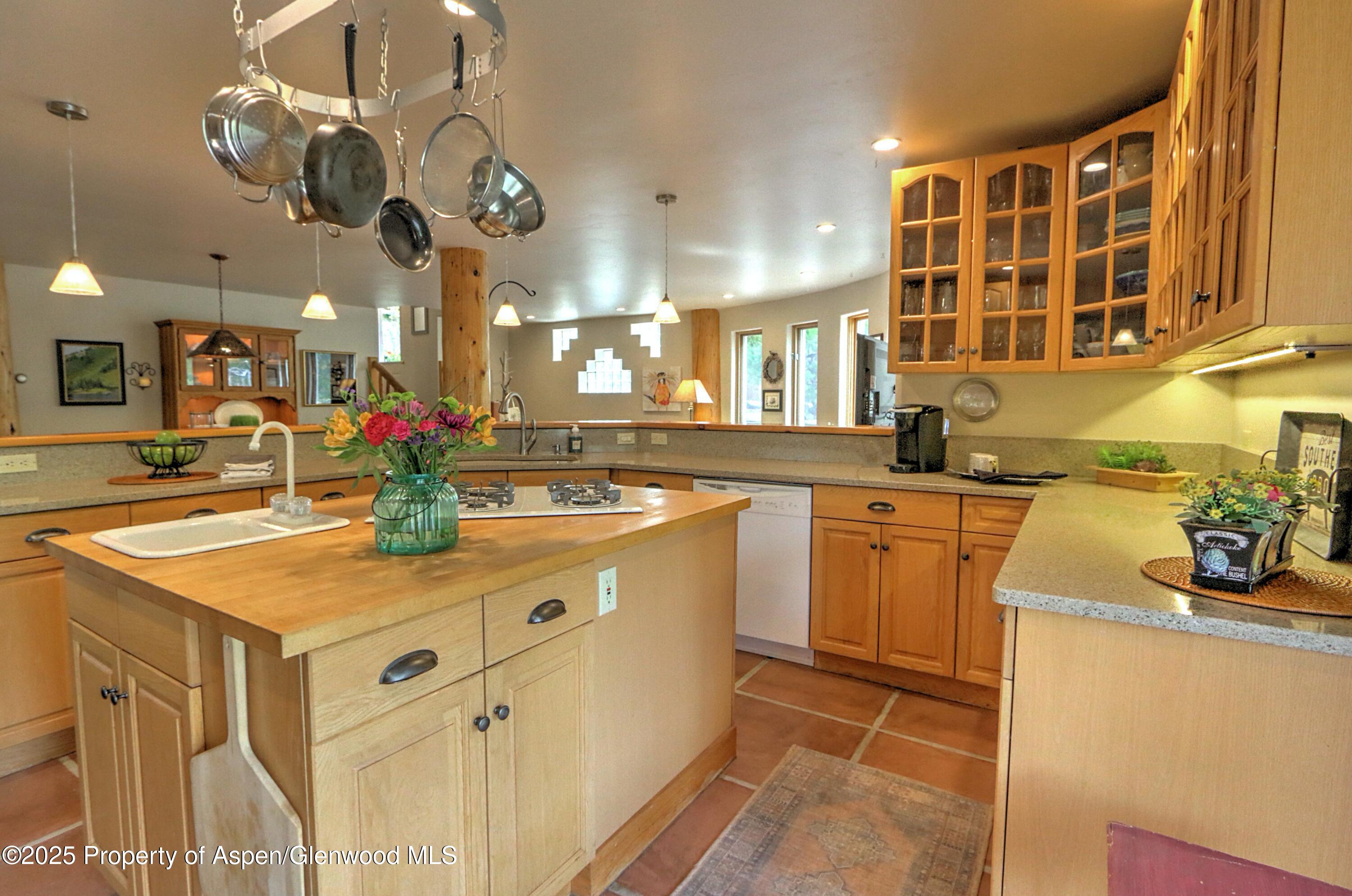 48 Creekside Court