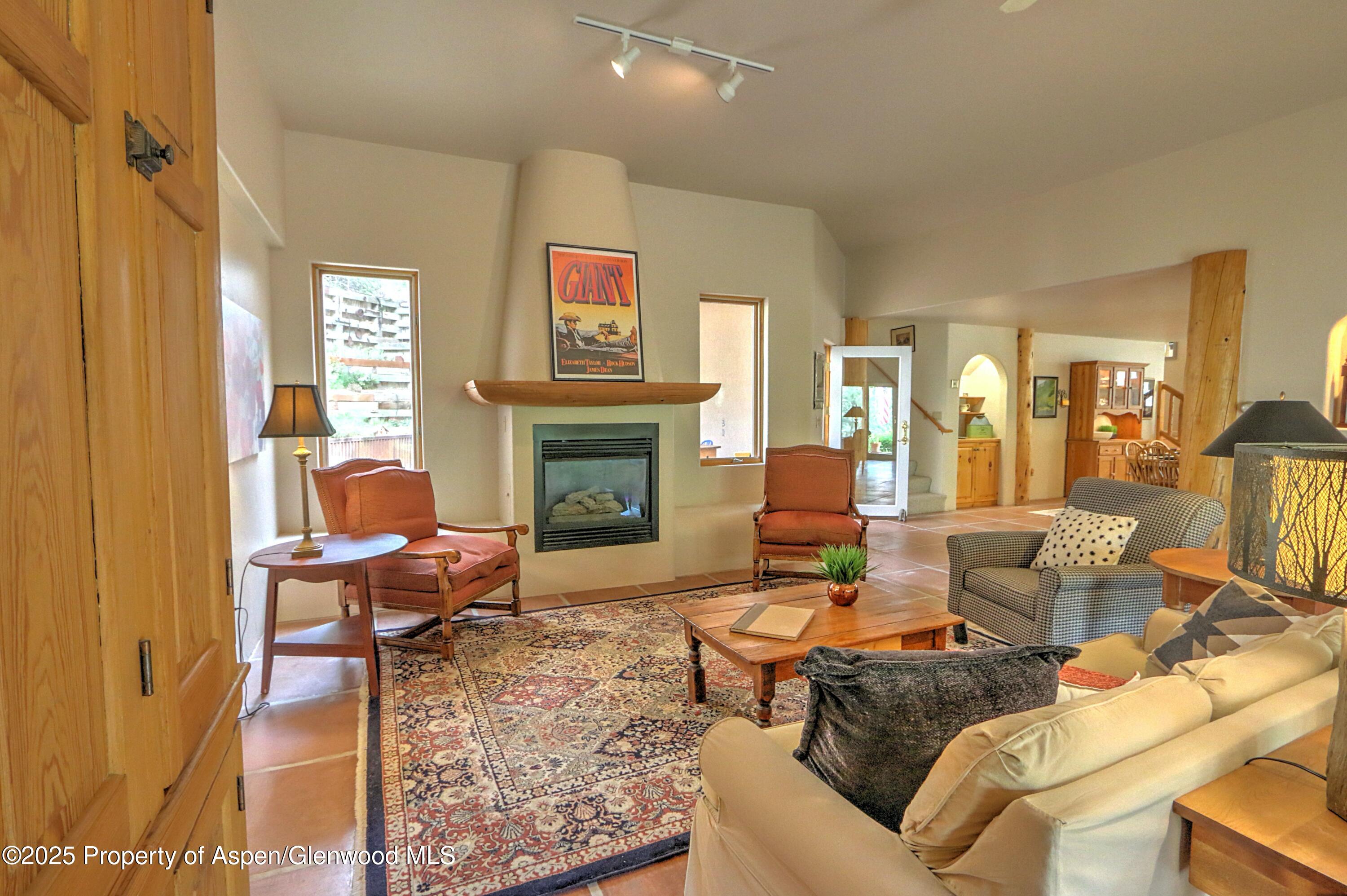 48 Creekside Court