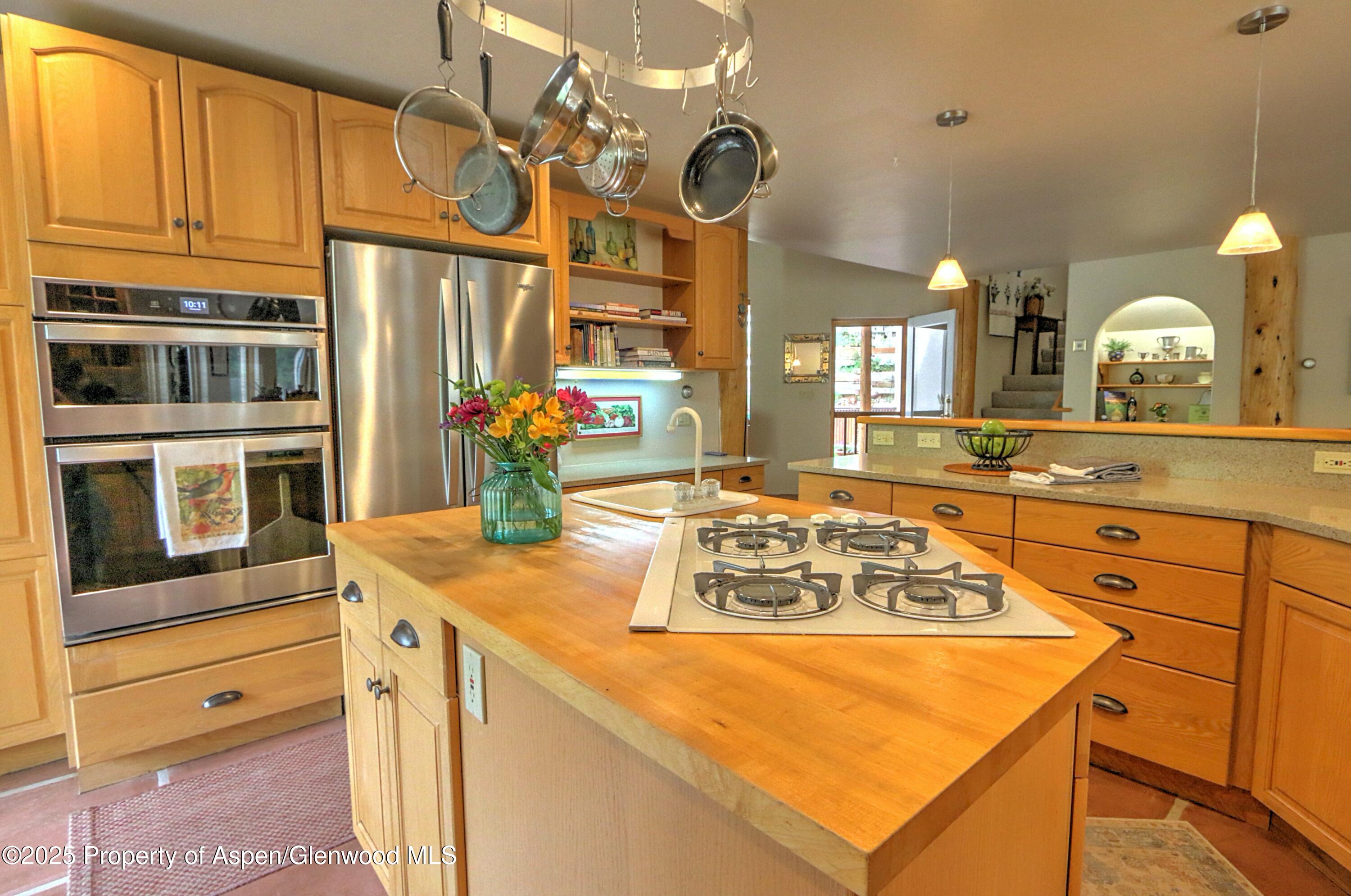 48 Creekside Court
