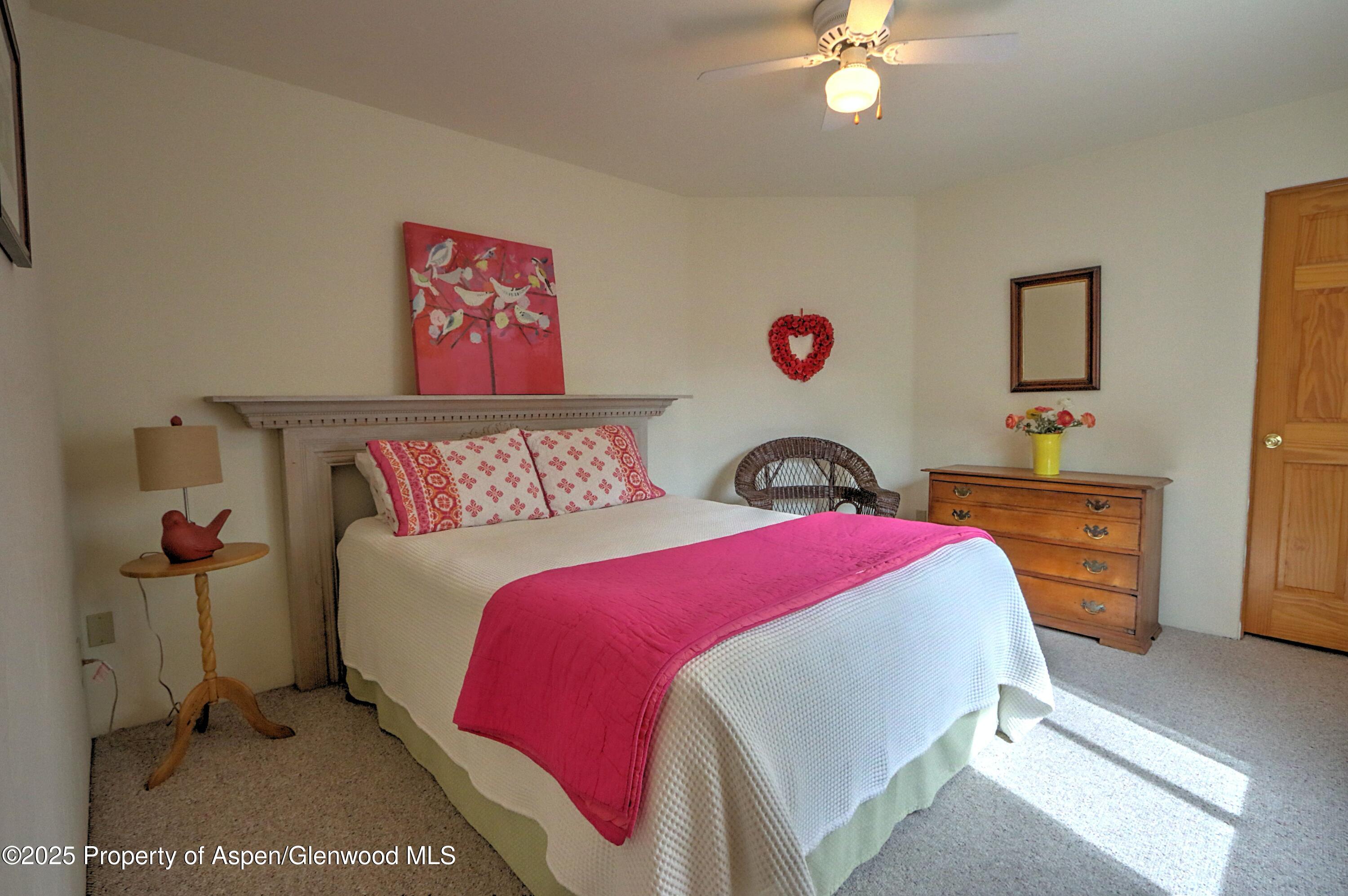 48 Creekside Court