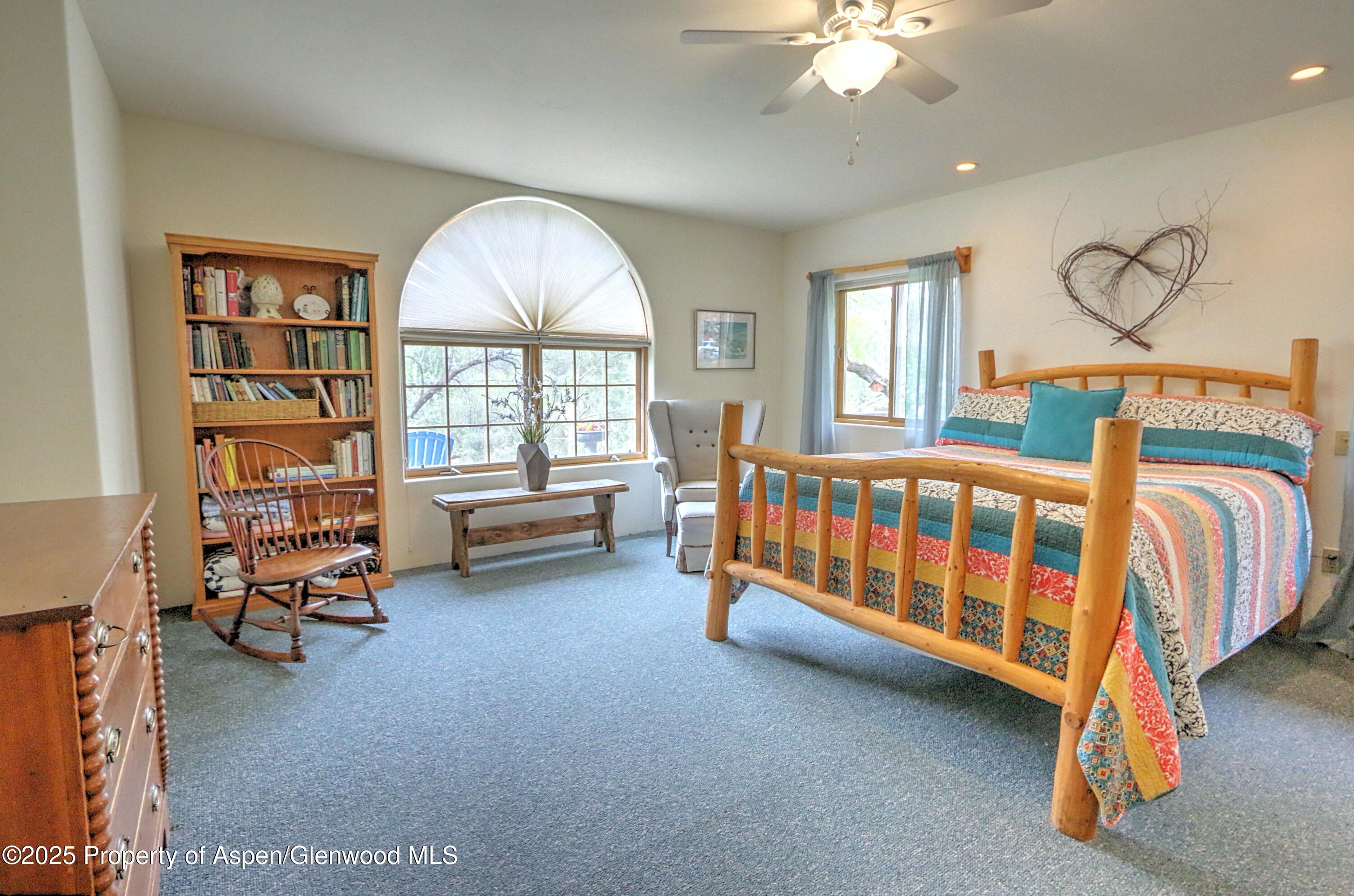 48 Creekside Court