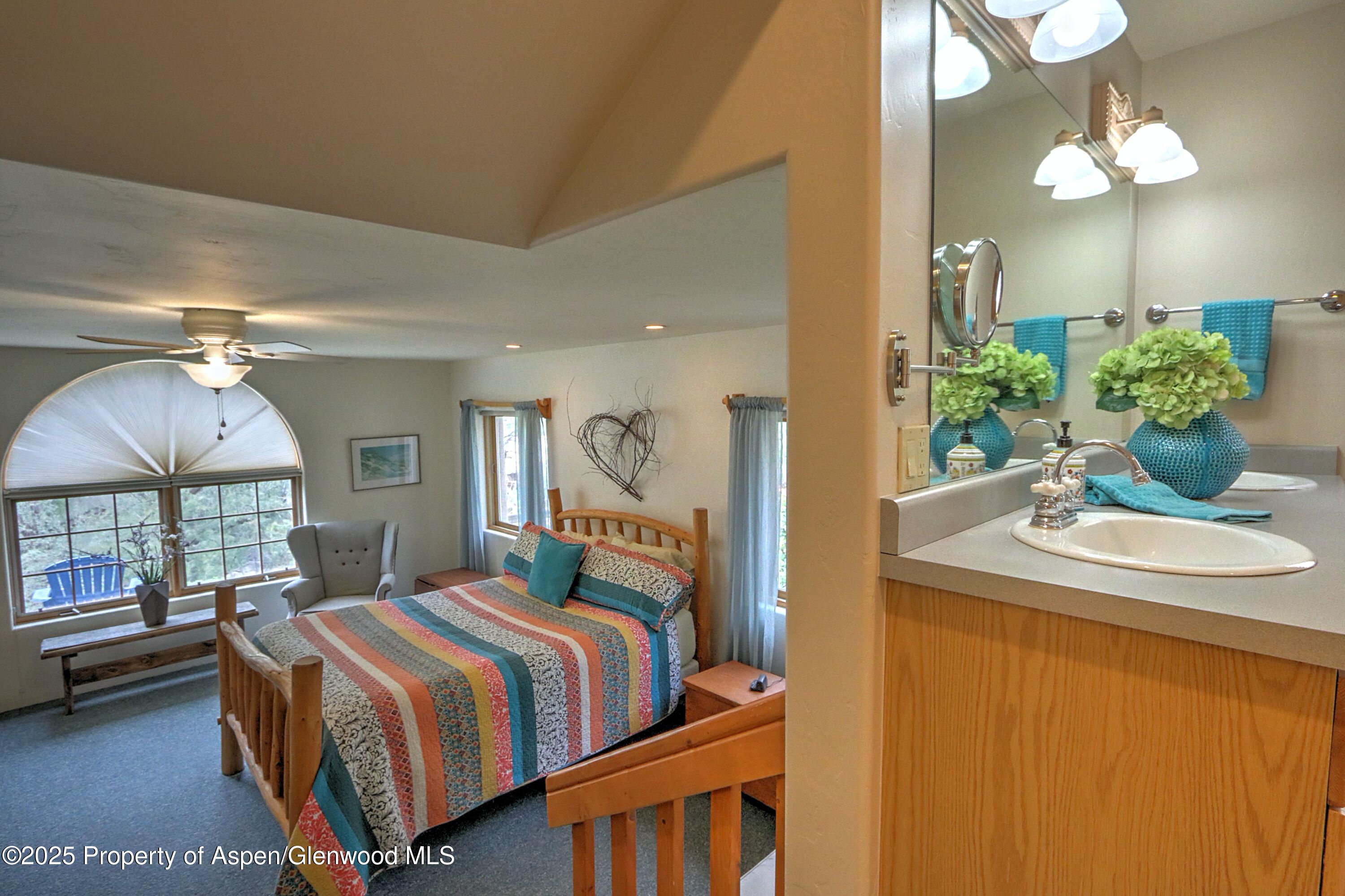 48 Creekside Court