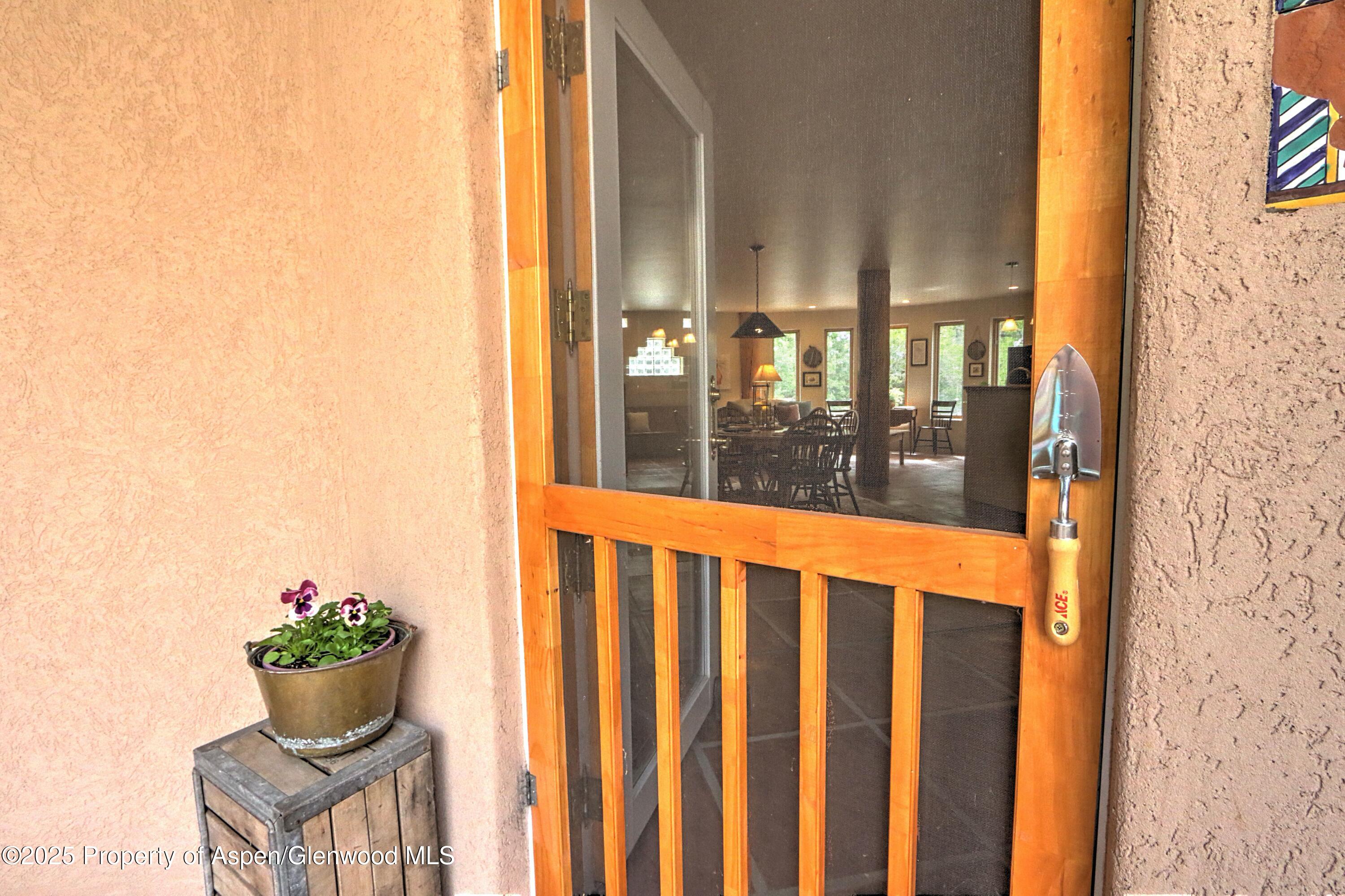 48 Creekside Court