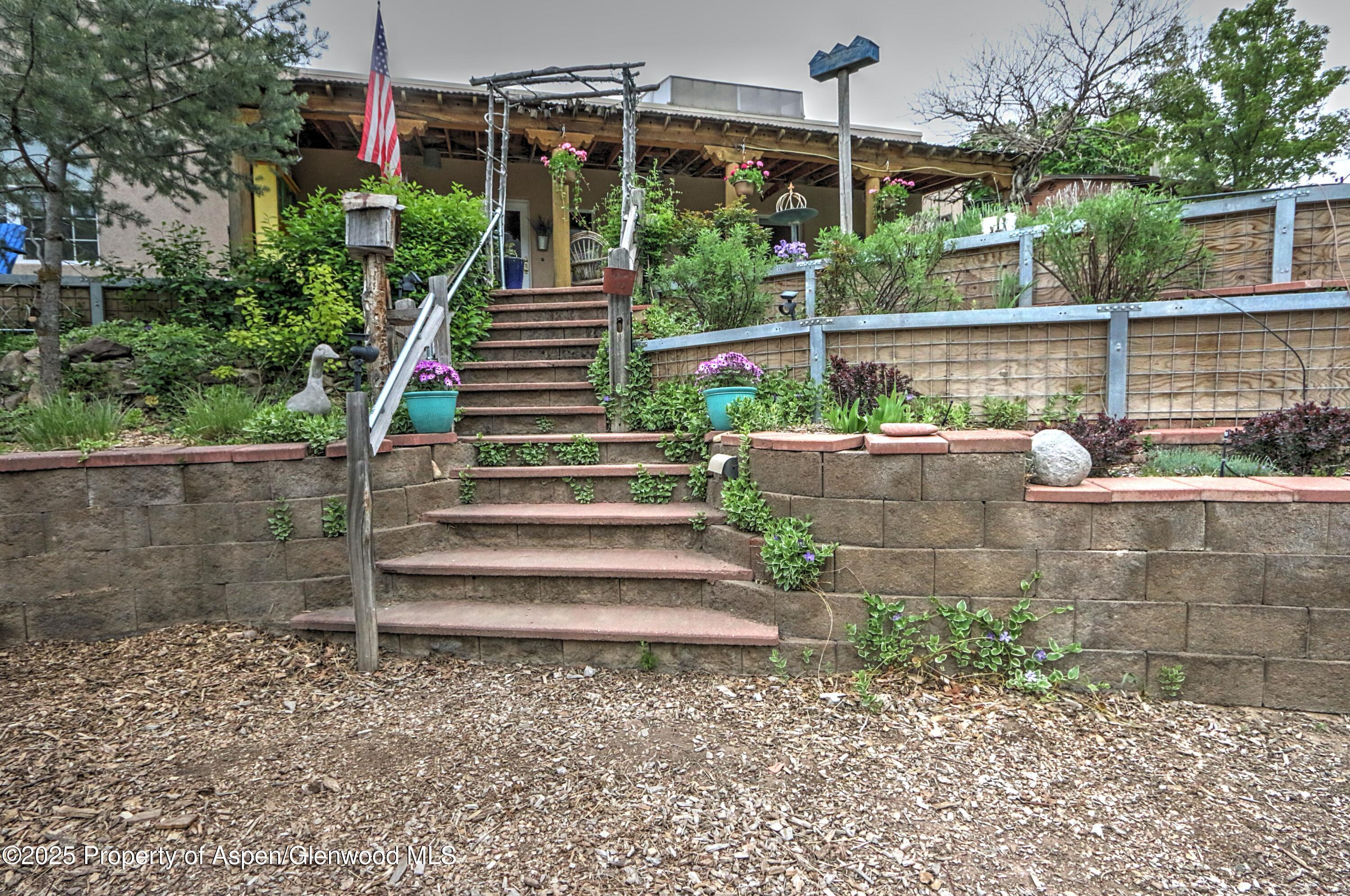 48 Creekside Court