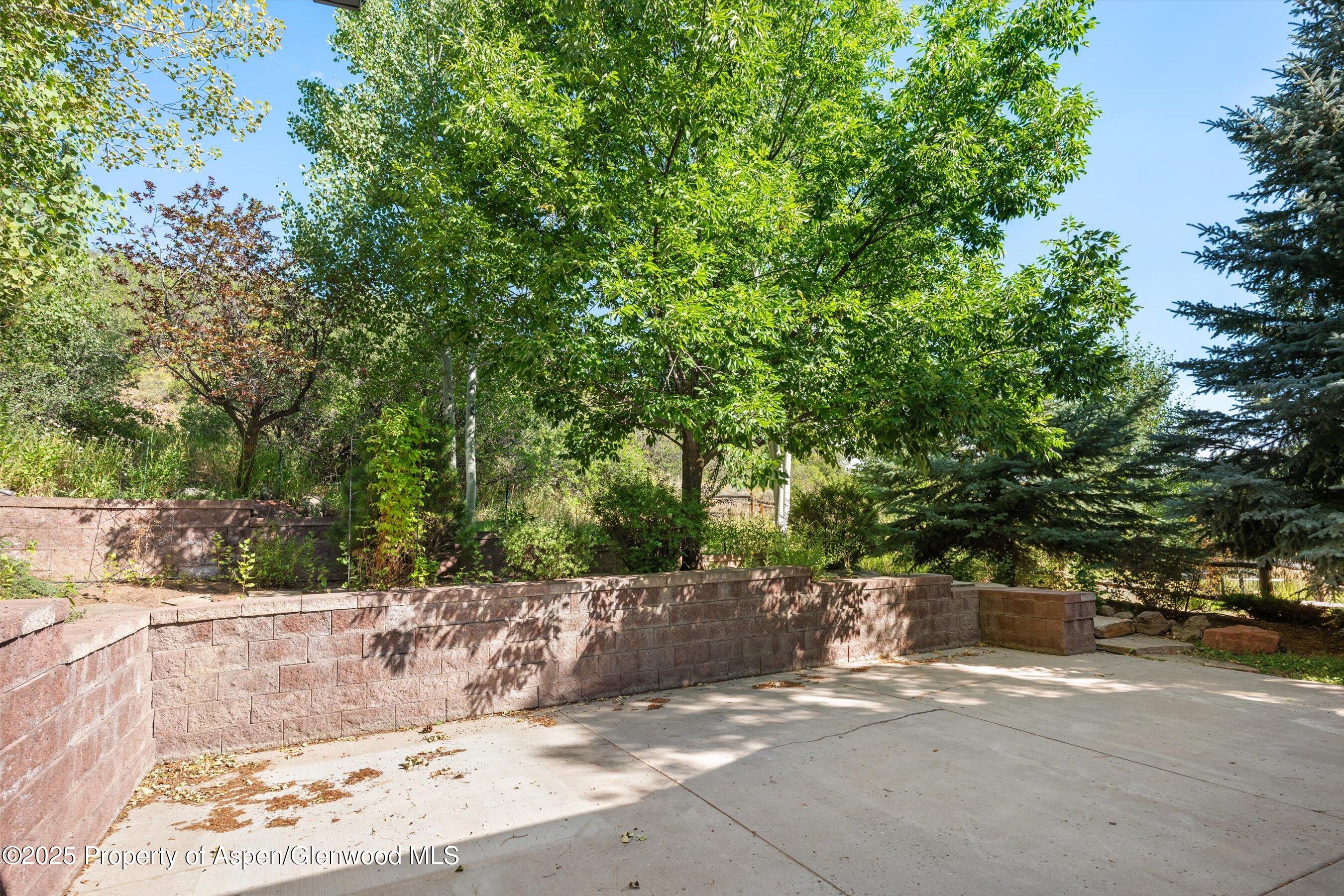 0069 Old Midland Drive