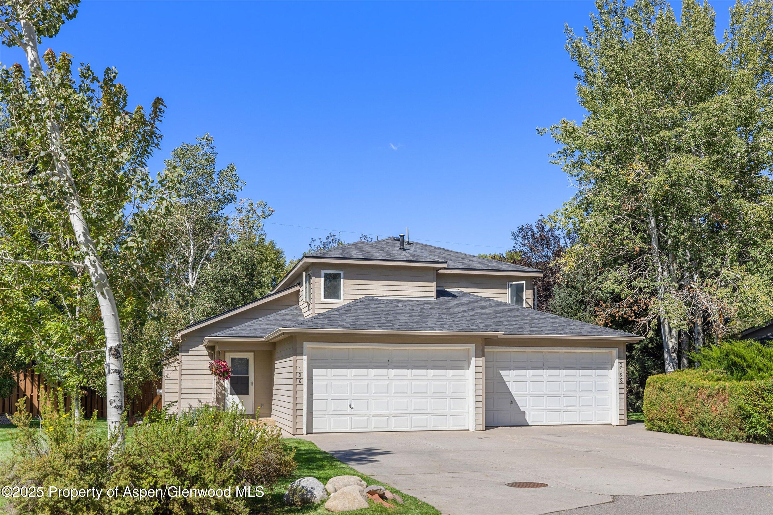 196 DAKOTA MEADOWS Drive