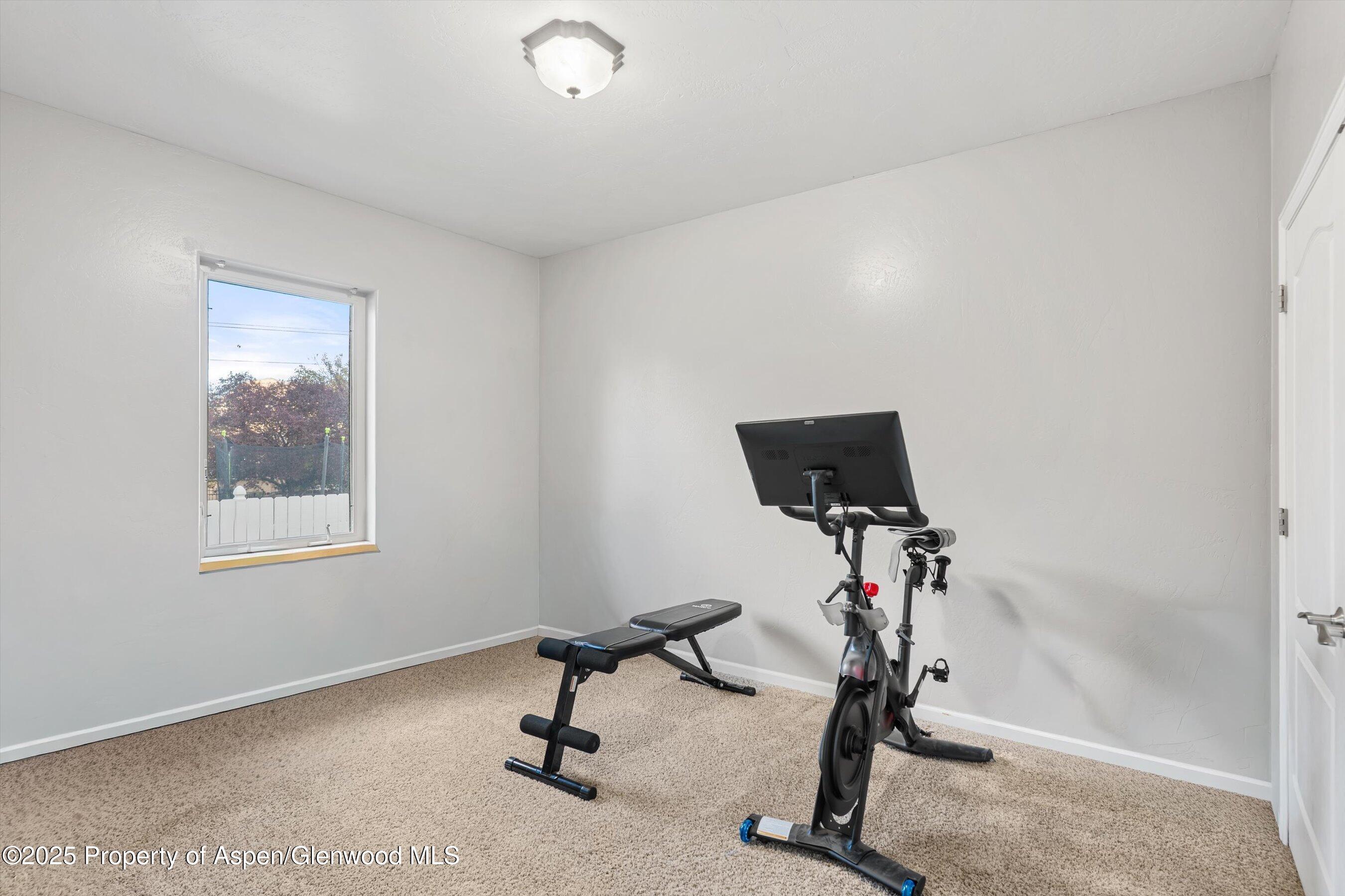 427 LODGEPOLE Circle, Parachute