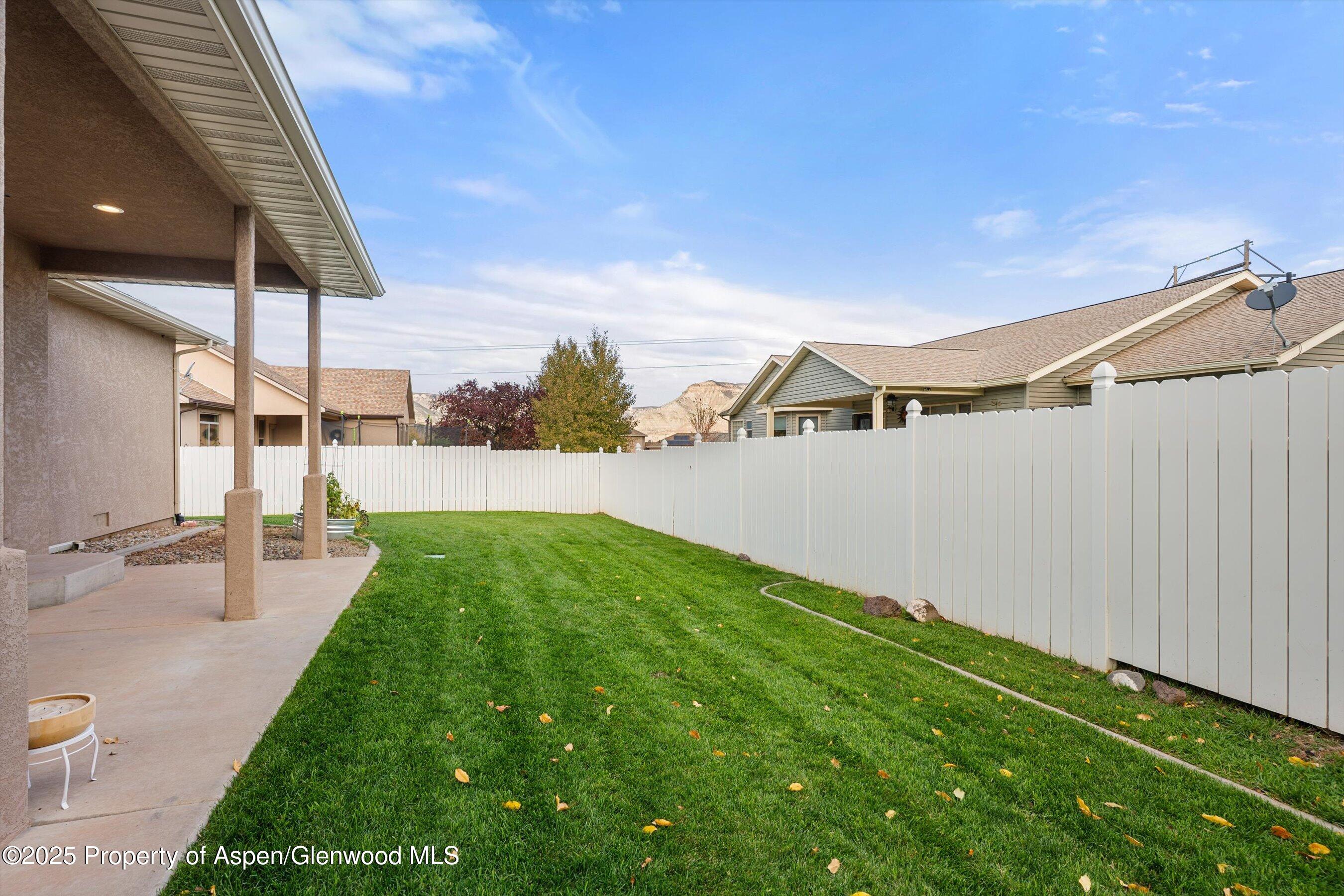 427 LODGEPOLE Circle, Parachute