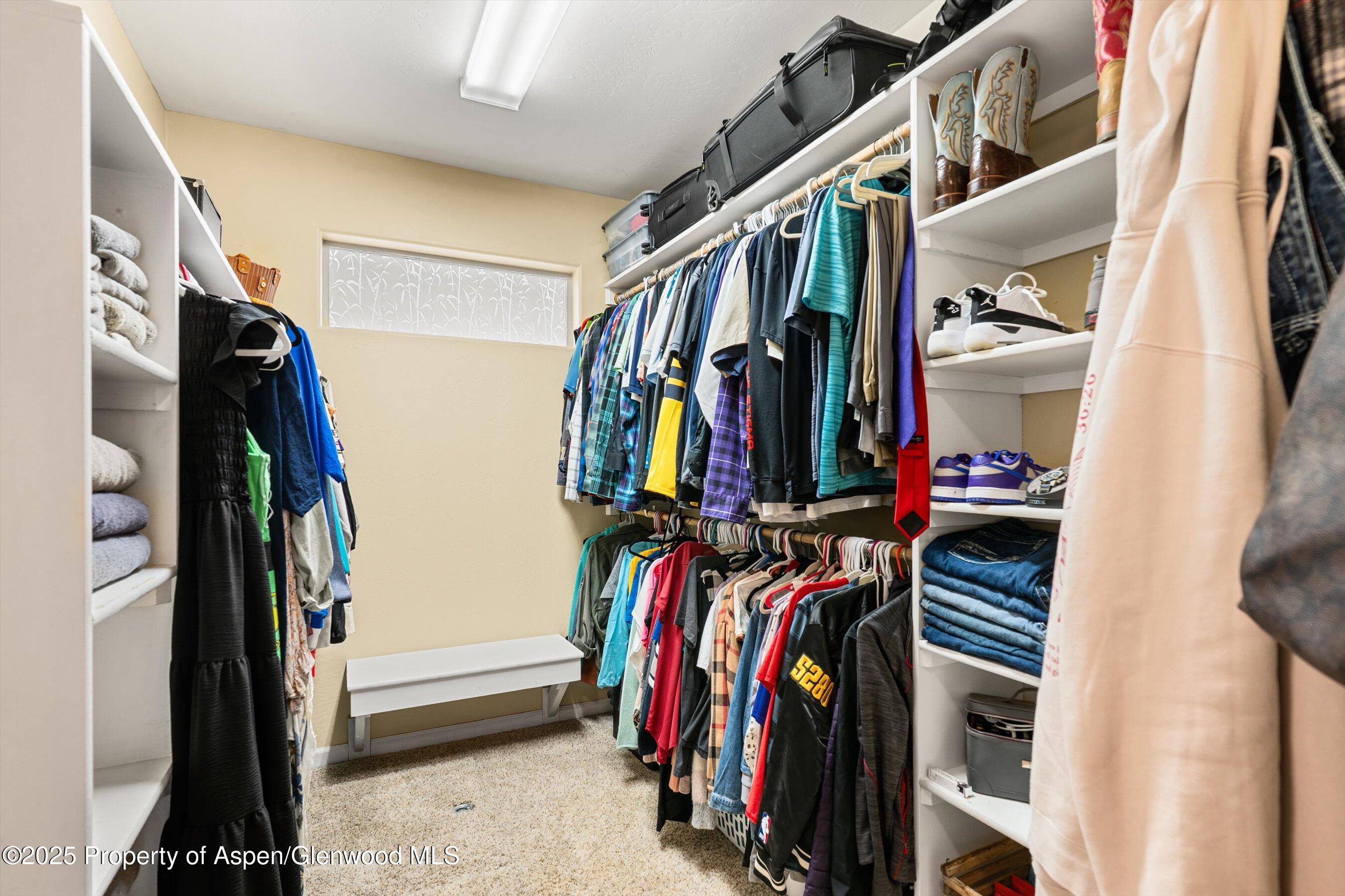 427 LODGEPOLE Circle, Parachute