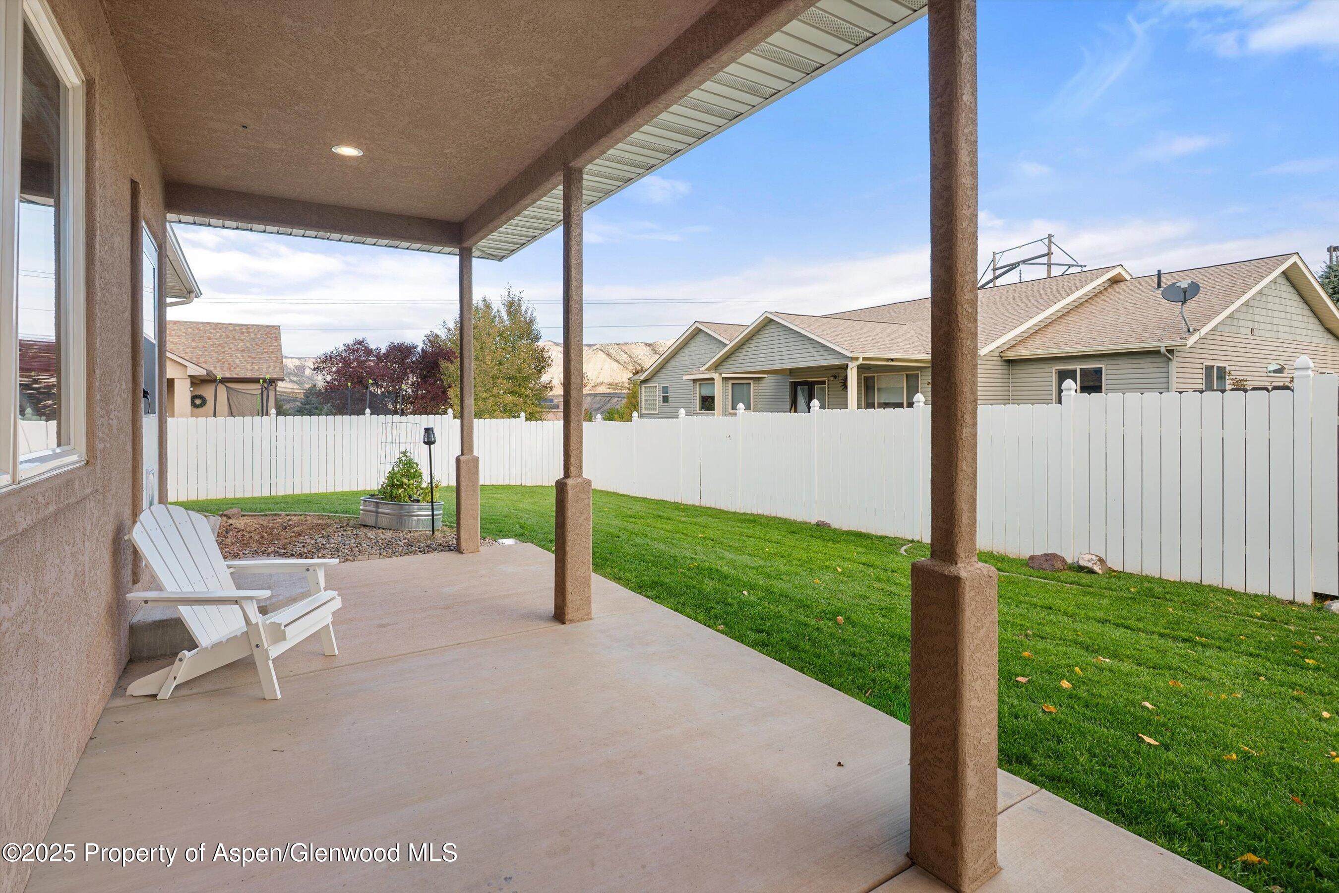 427 LODGEPOLE Circle, Parachute