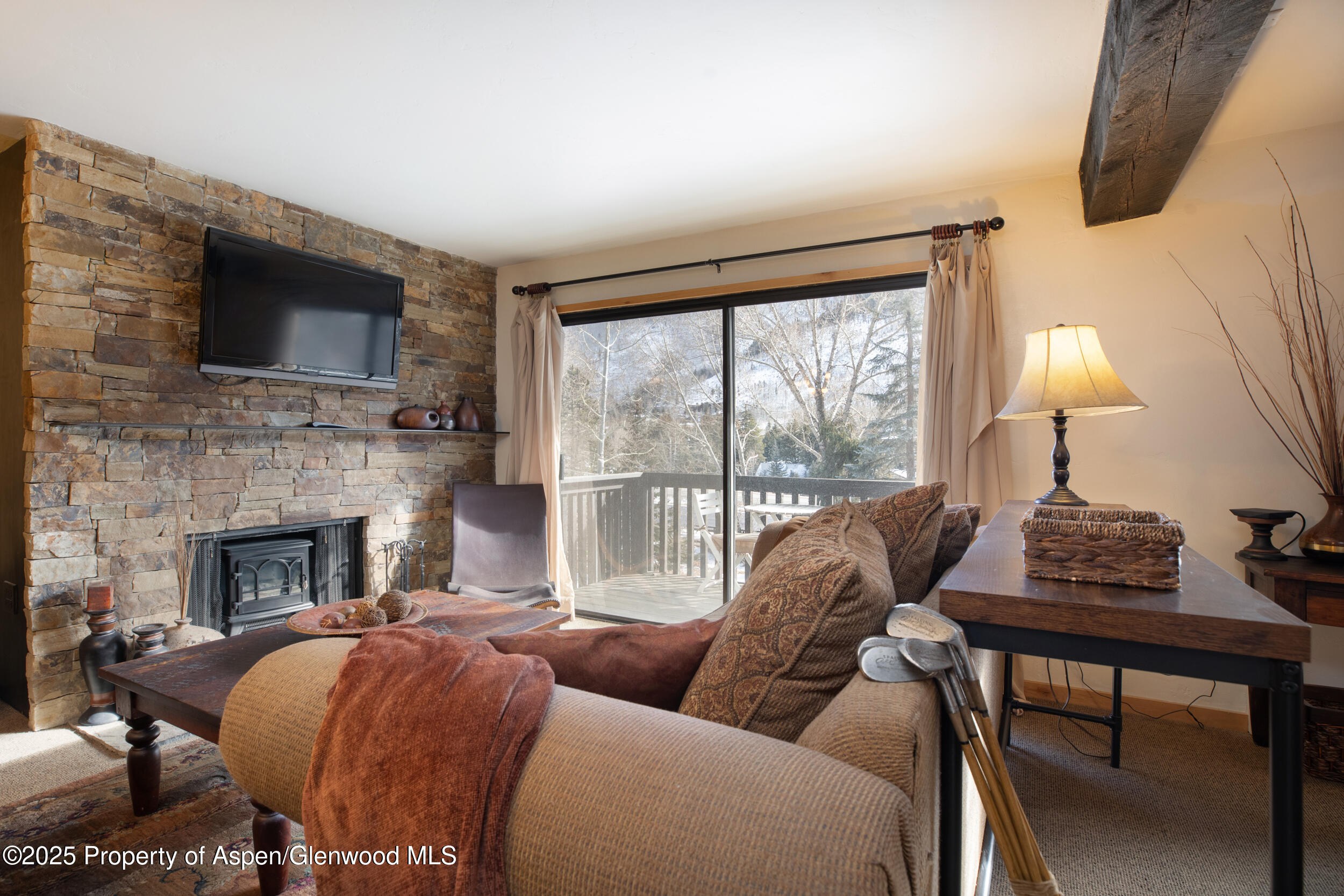 1880 MEADOW RIDGE Road #7