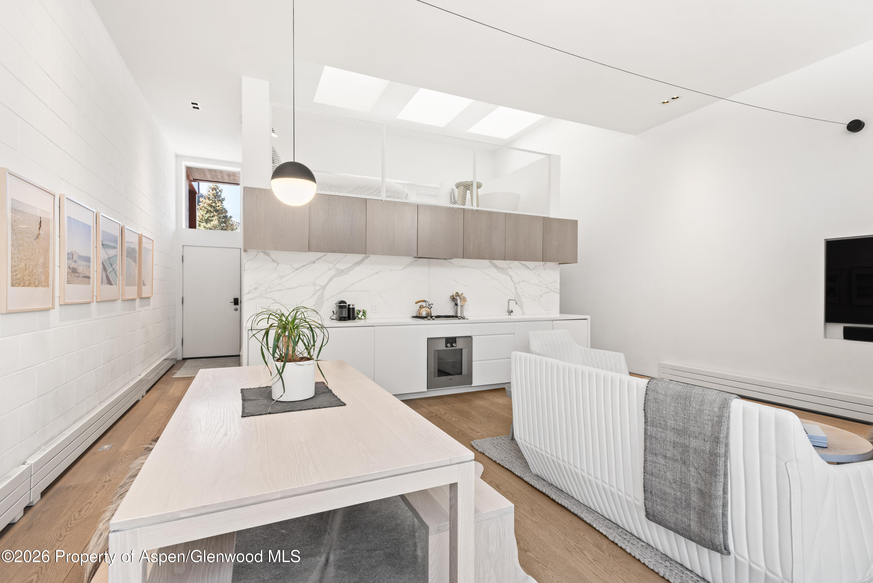 311 S Aspen Street Unit: 5