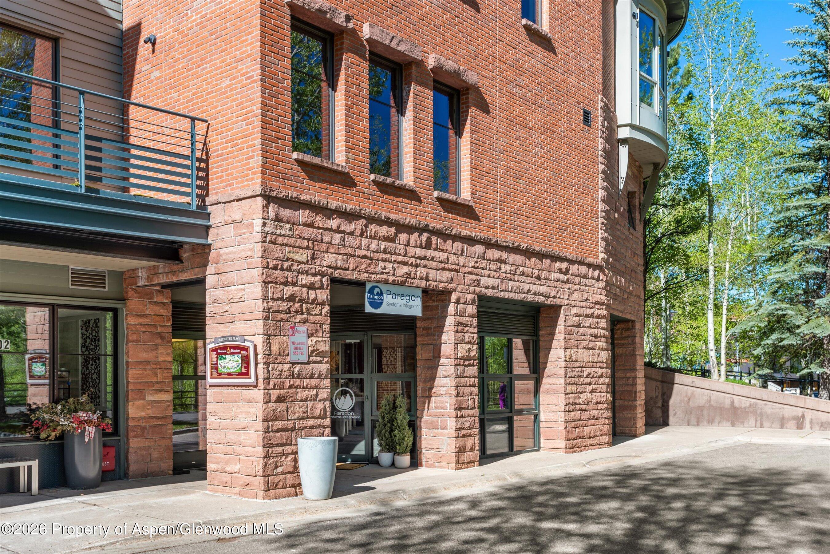 601 Rio Grande Place 100