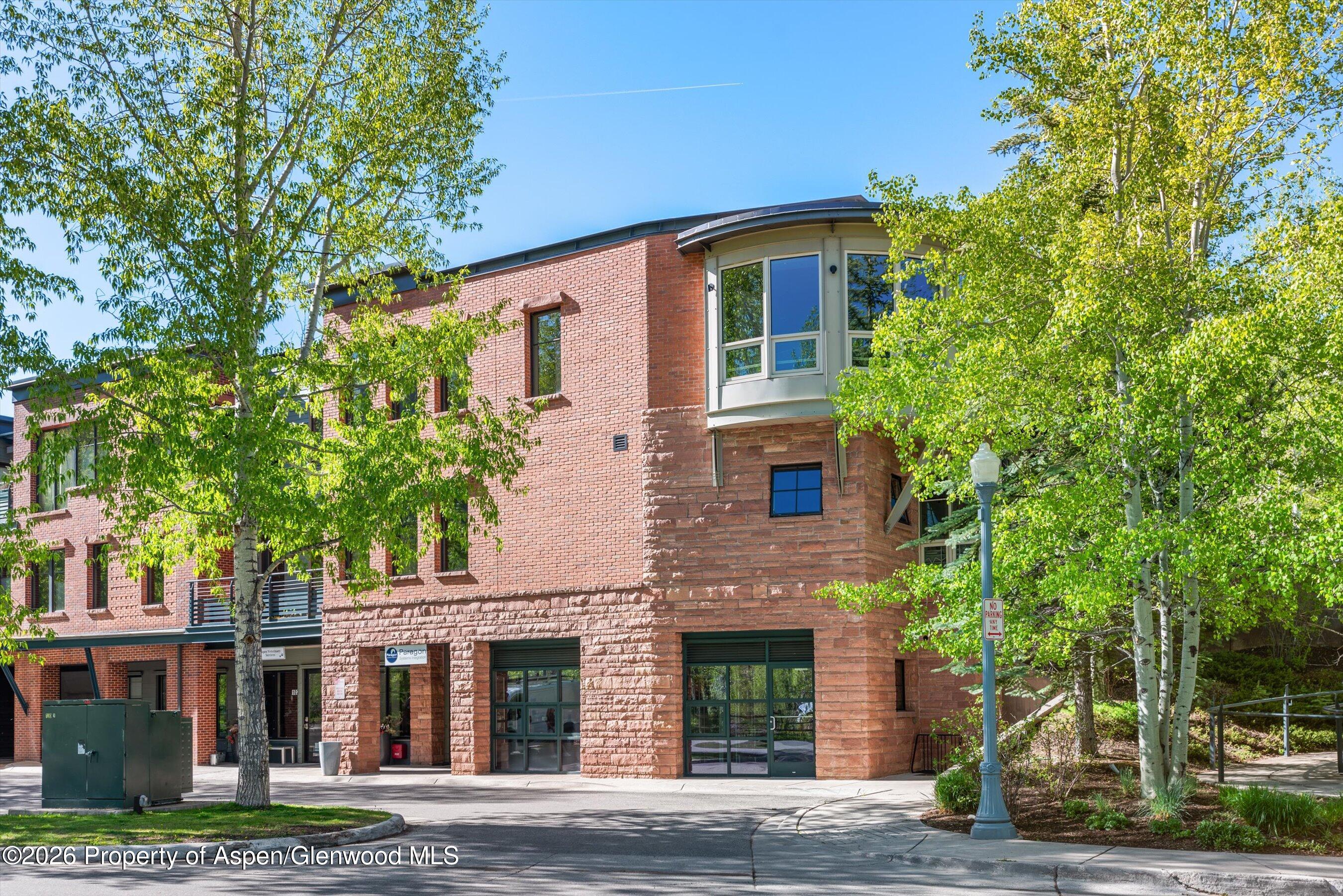 601 Rio Grande Place 100