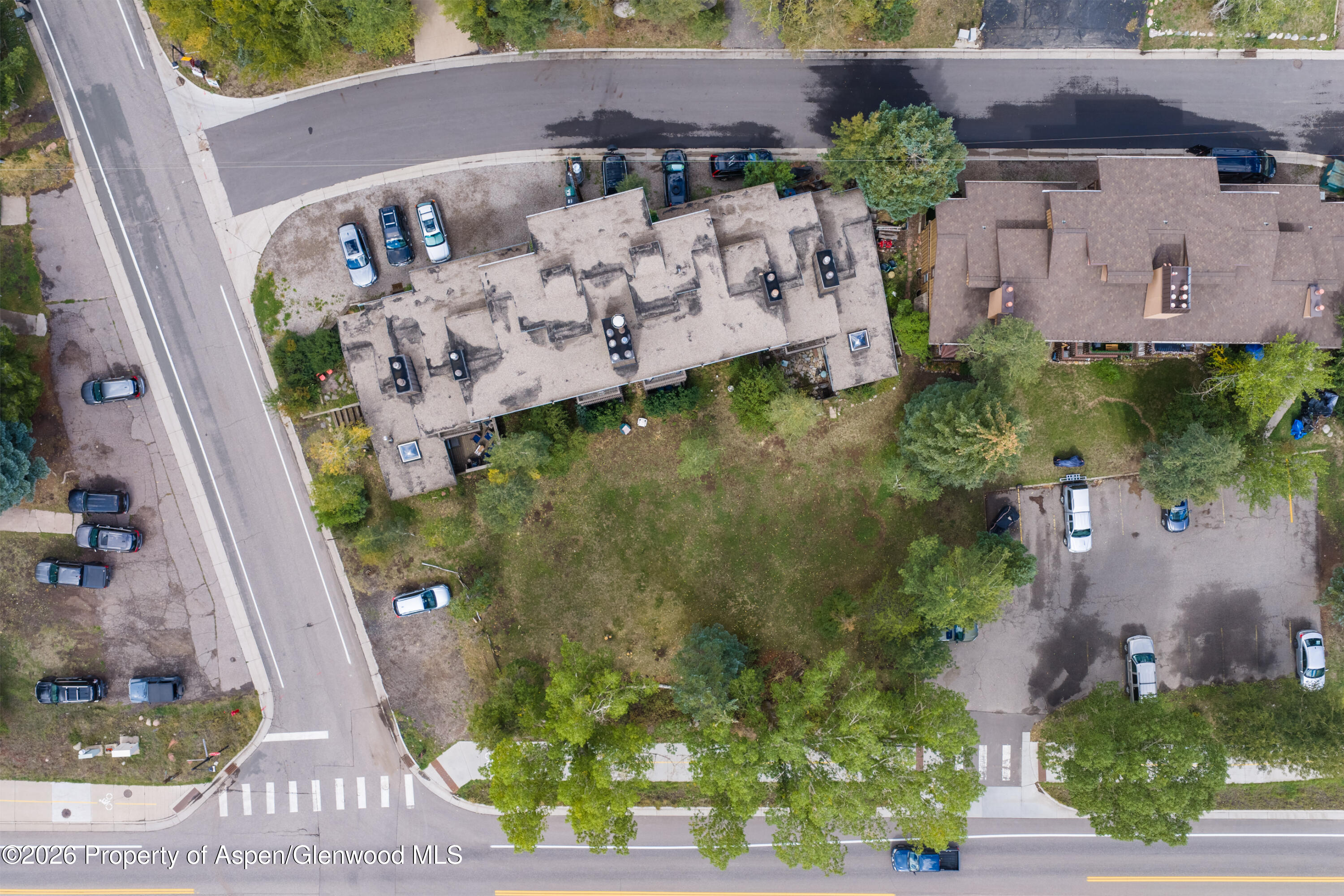 1880 Meadow Ridge Road 7