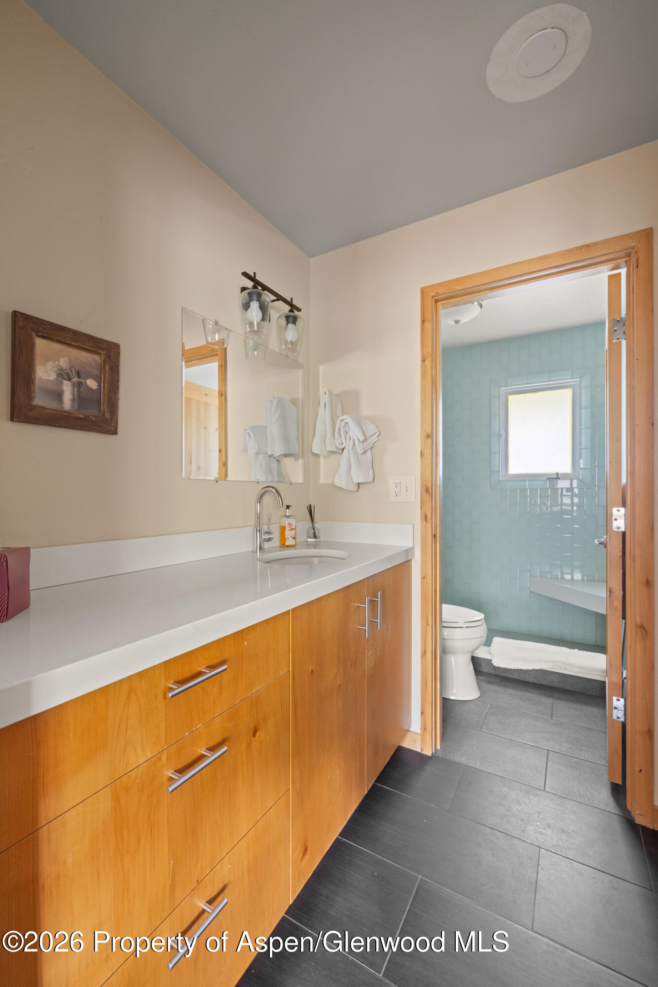 1880 Meadow Ridge Road 7