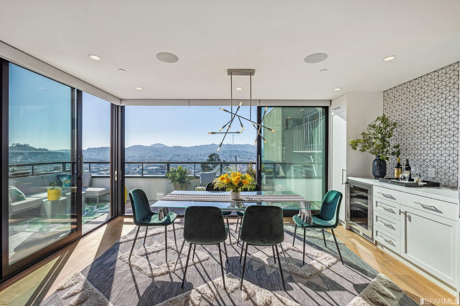 1 Southern Heights Avenue