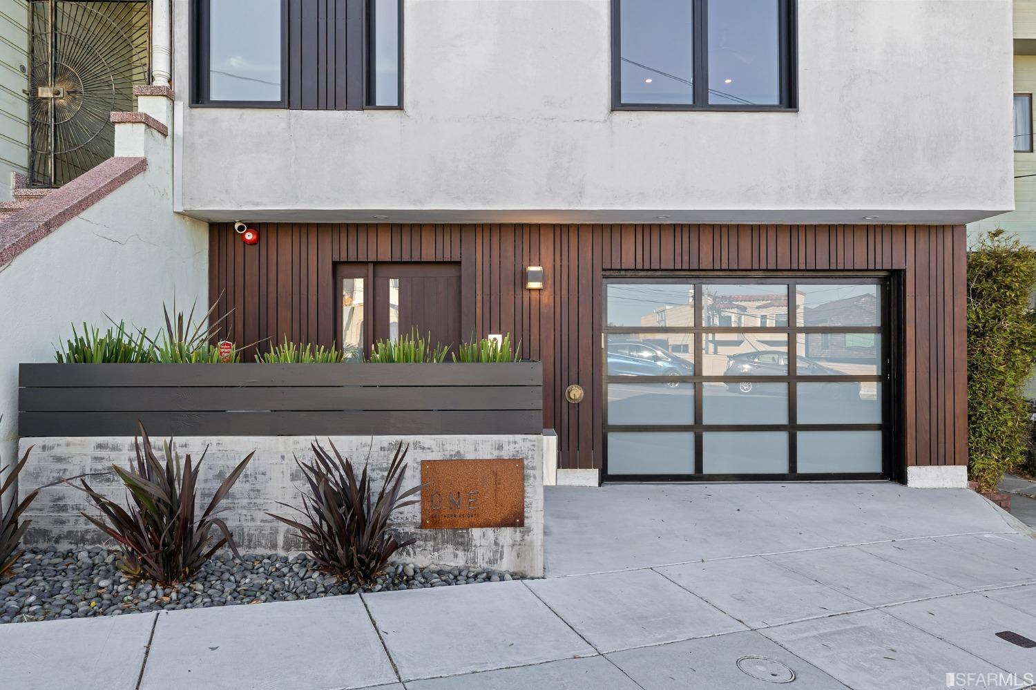 1 Southern Heights Avenue