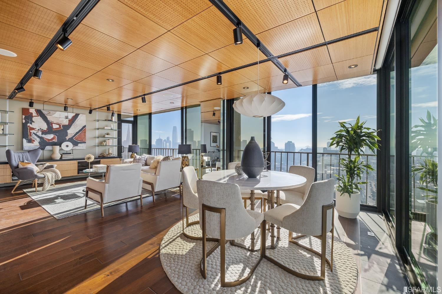 999 Green Street # 2302