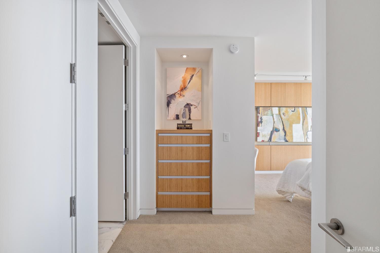 999 Green Street # 2302