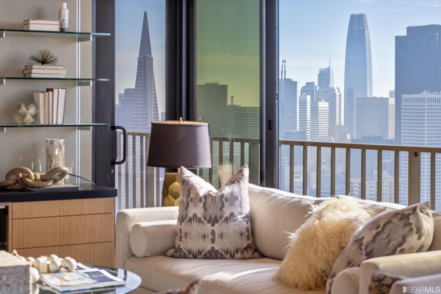 999 Green Street # 2302