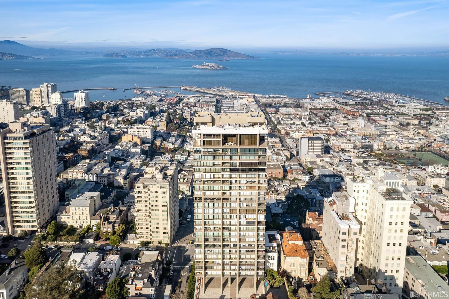 999 Green Street # 2302