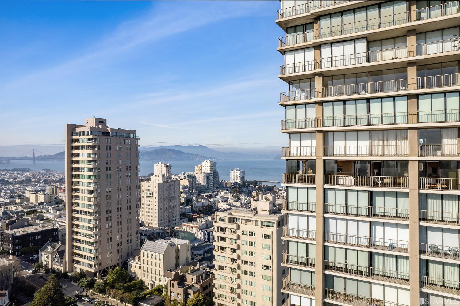 999 Green Street # 2302