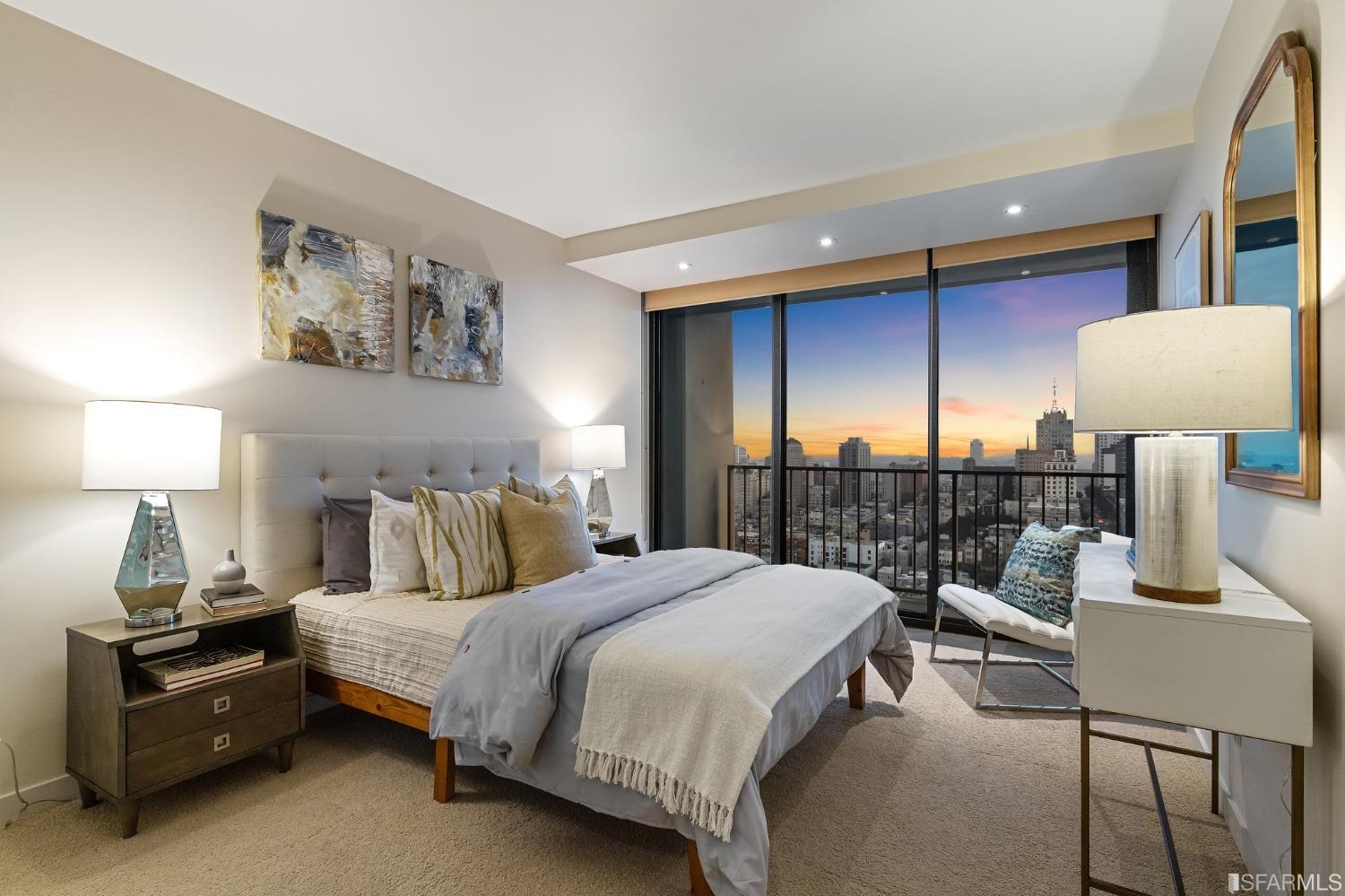 999 Green Street # 2302