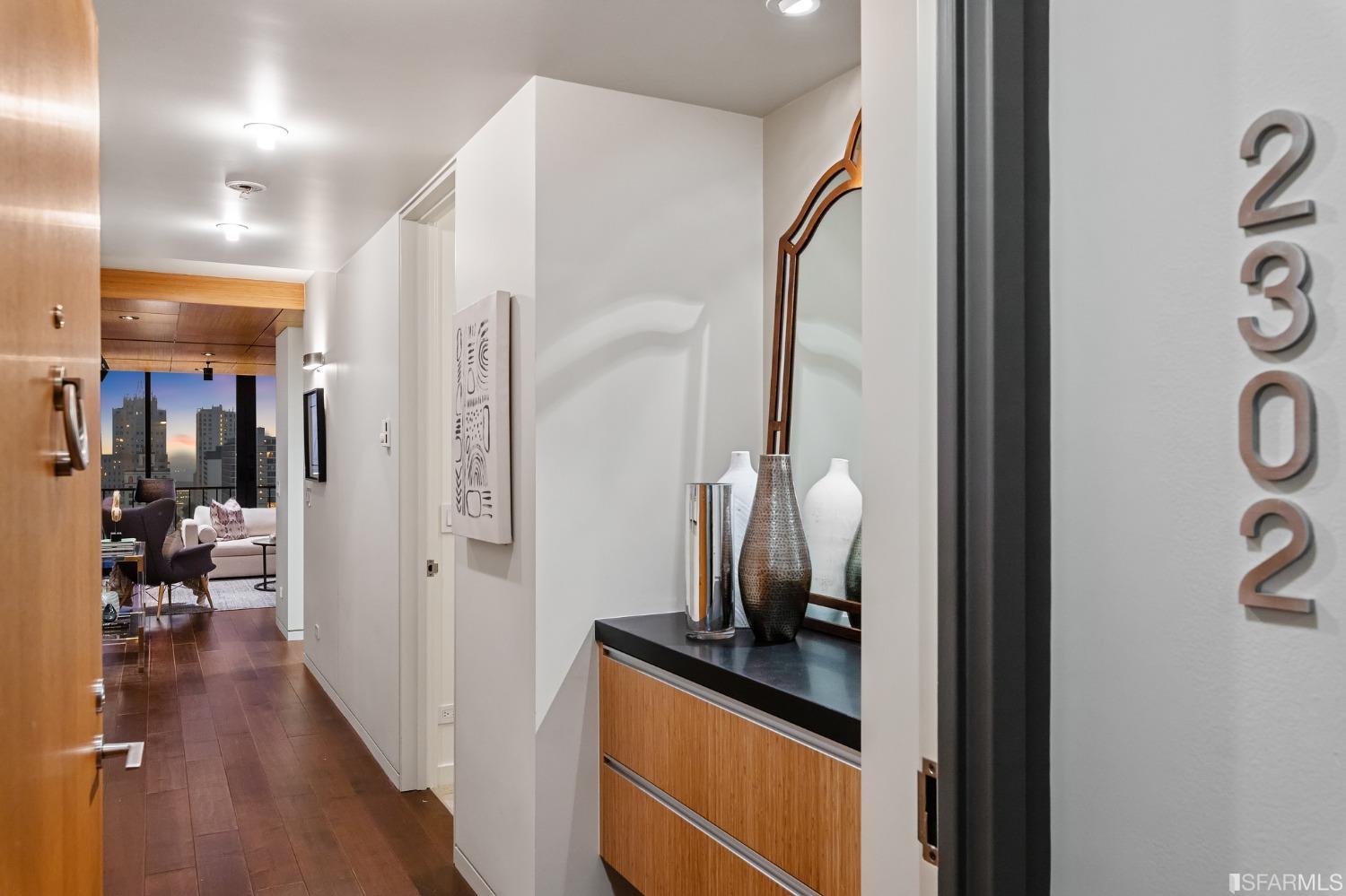 999 Green Street # 2302