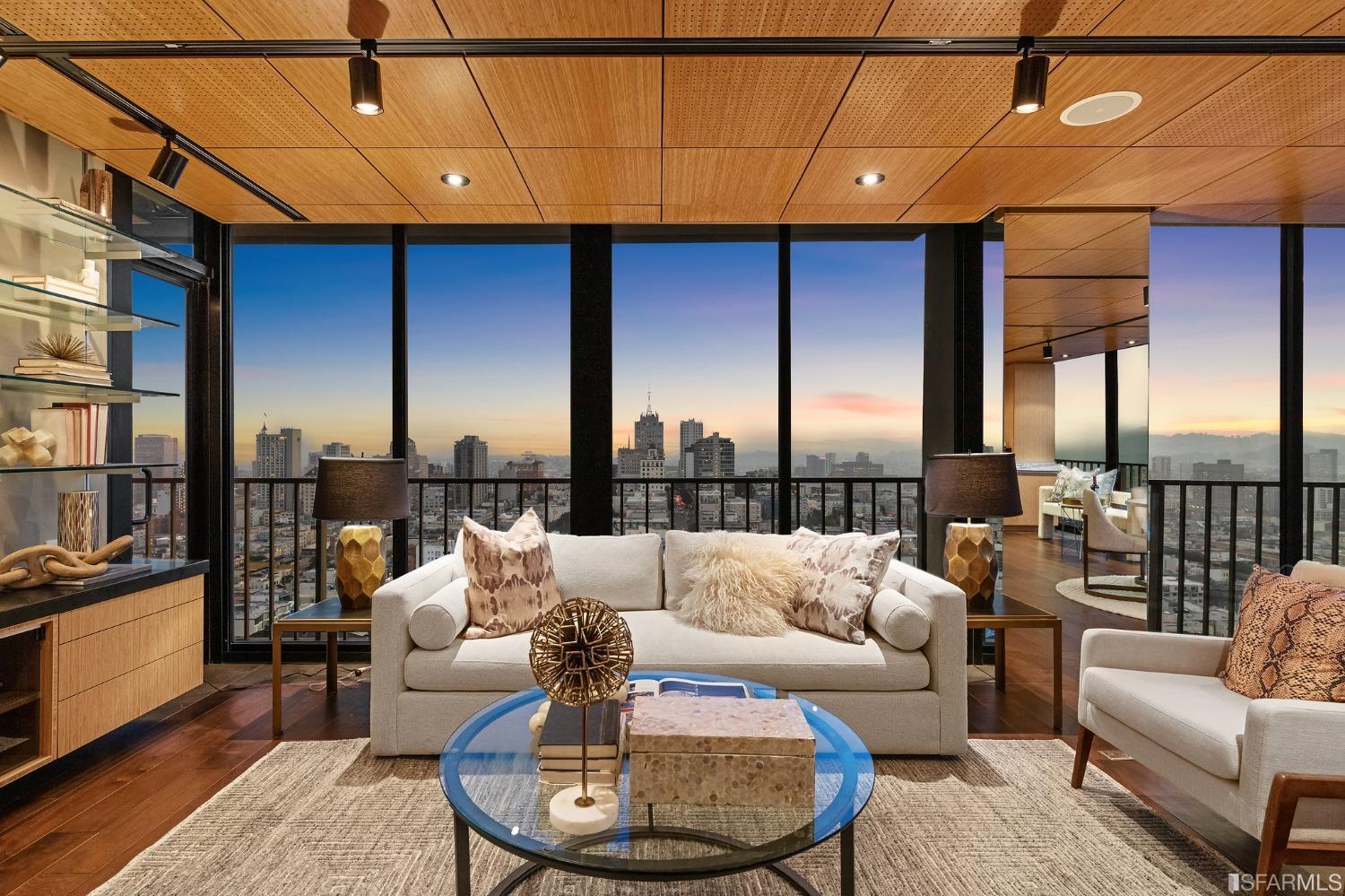 999 Green Street # 2302