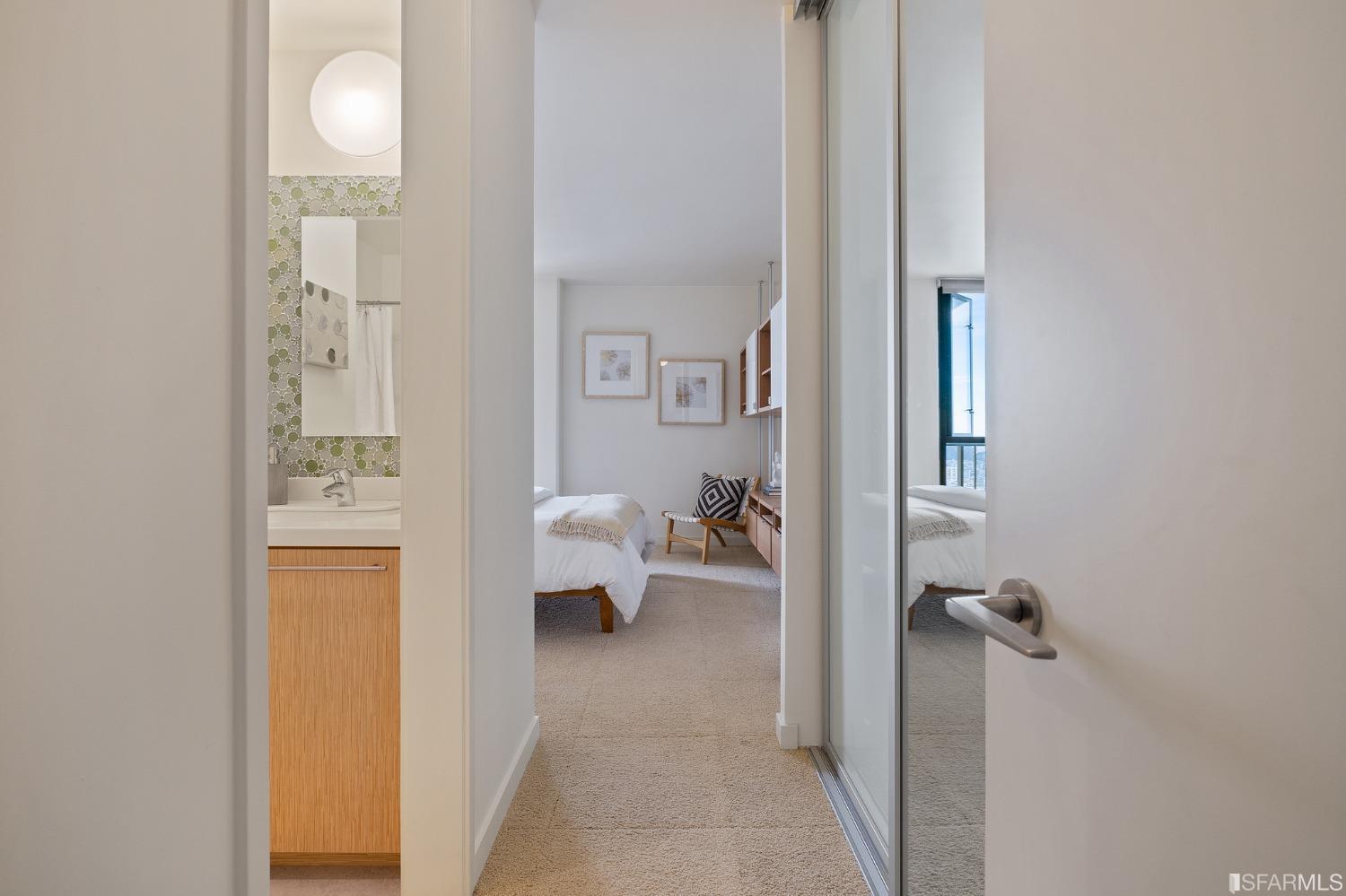 999 Green Street # 2302