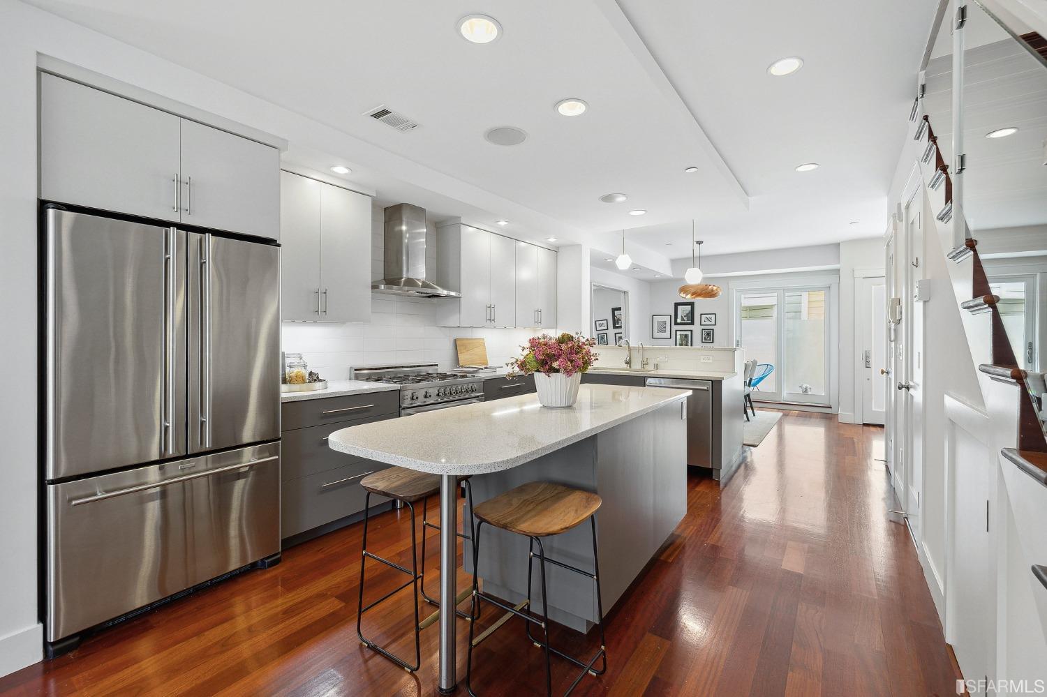 2405 Folsom Street # 5