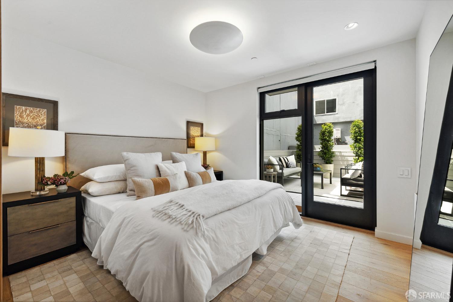 3310 Mission Street # 3