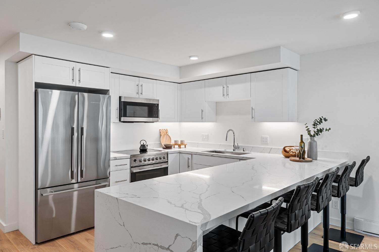 1624 Larkin Street # 5