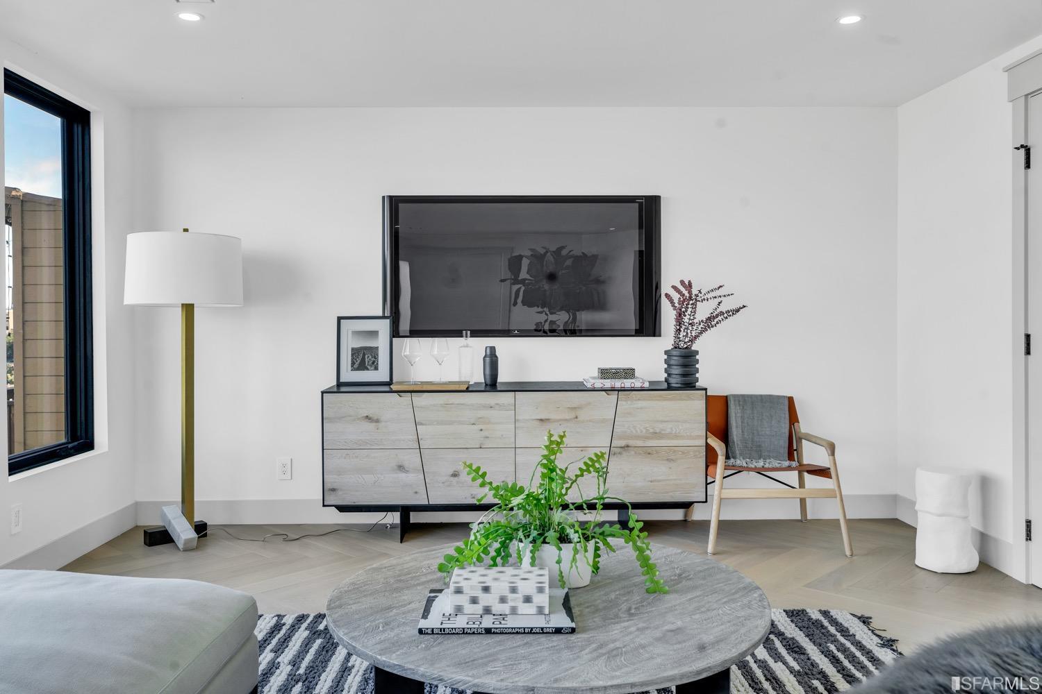 1 Twin Peaks Boulevard