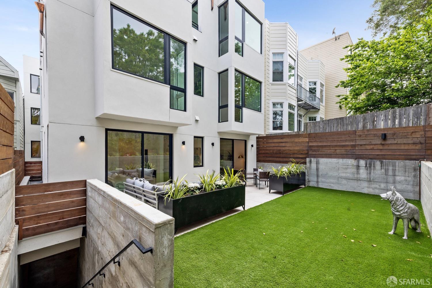 3456 Sacramento Street # 2