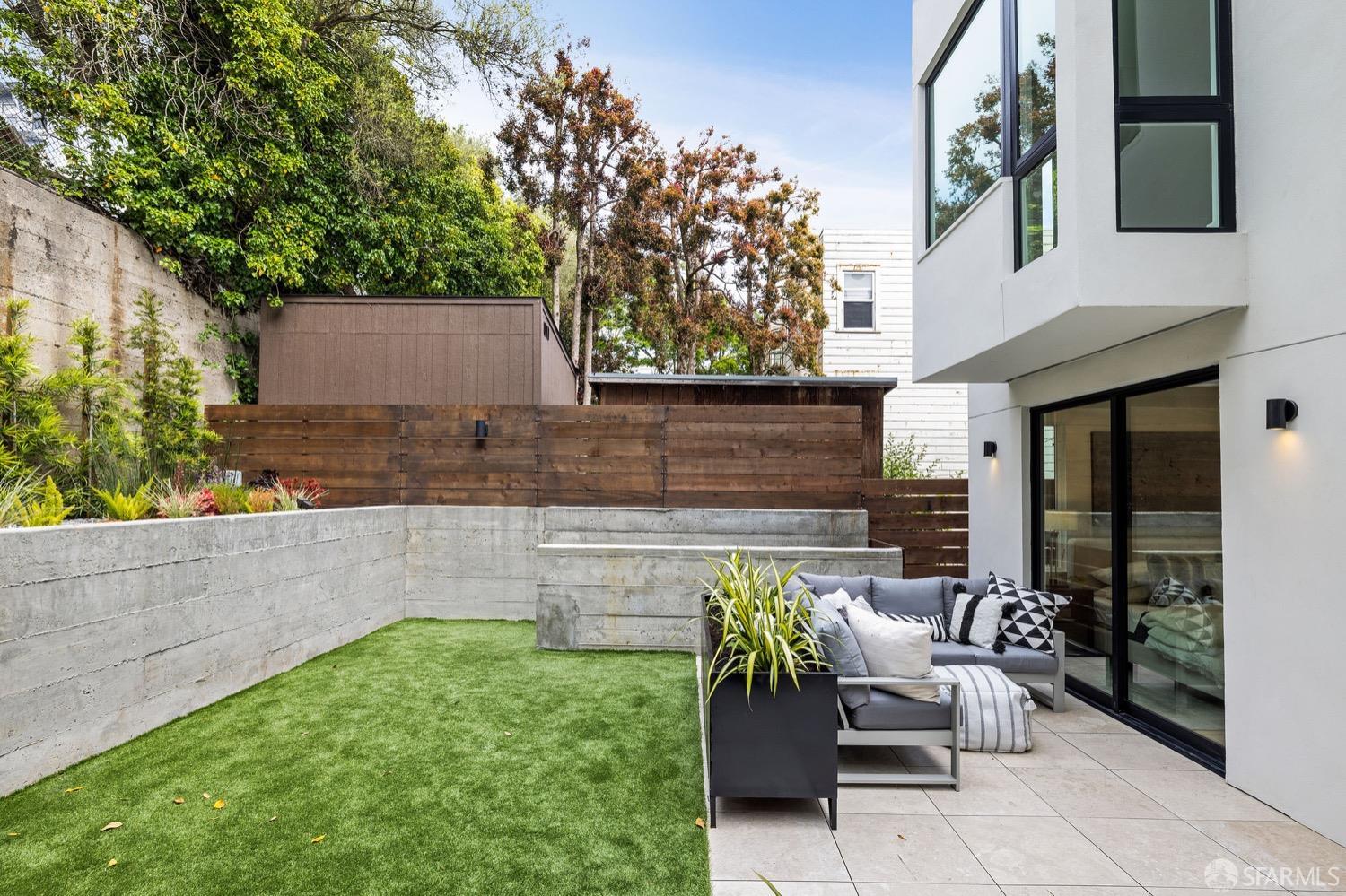 3456 Sacramento Street # 2