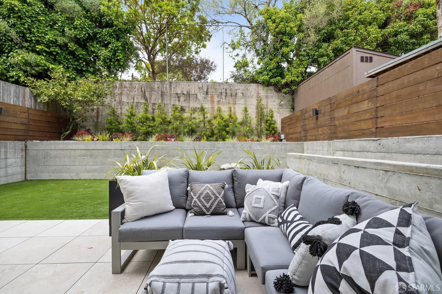 3456 Sacramento Street # 2