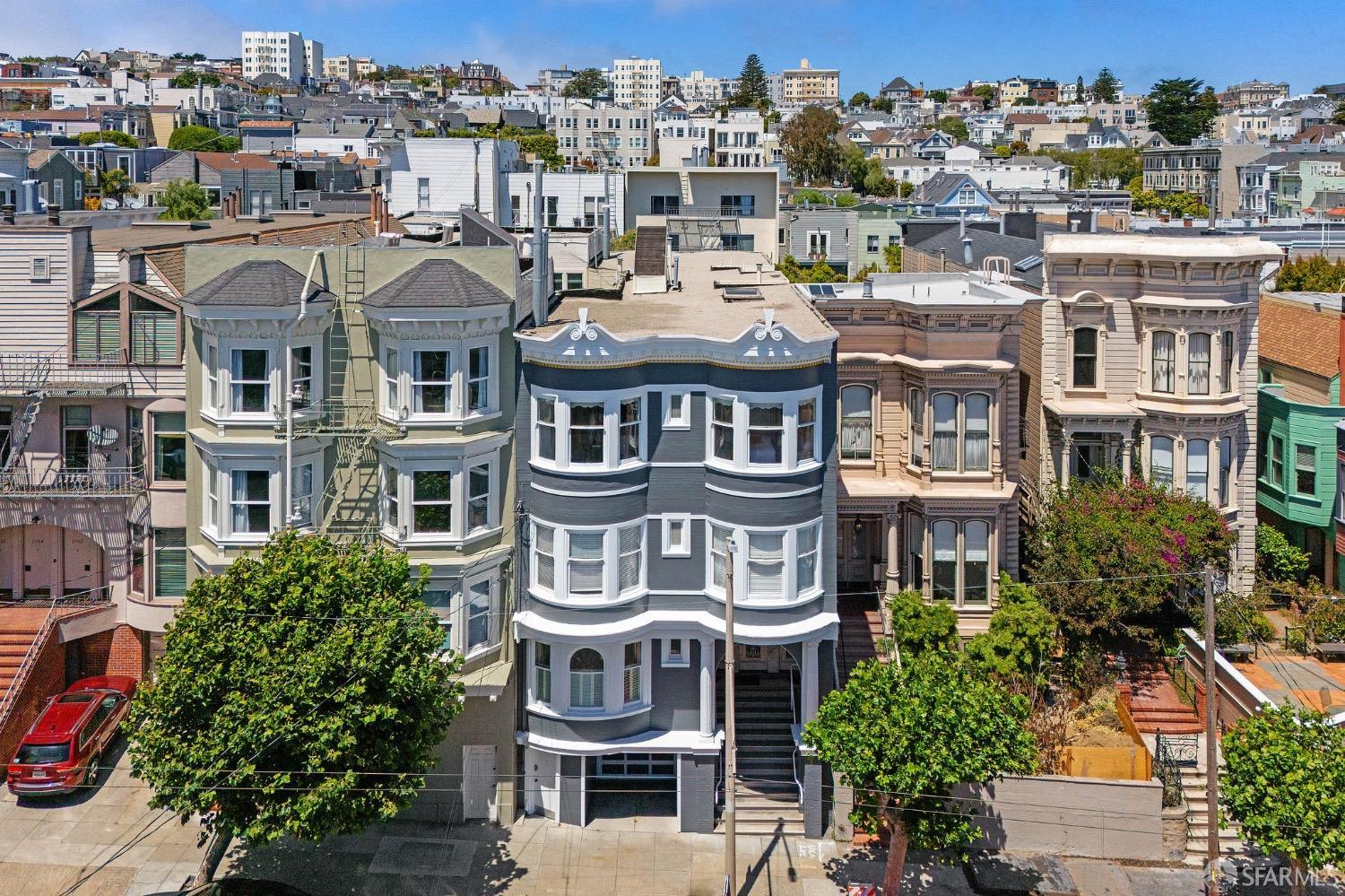 2946 California Street