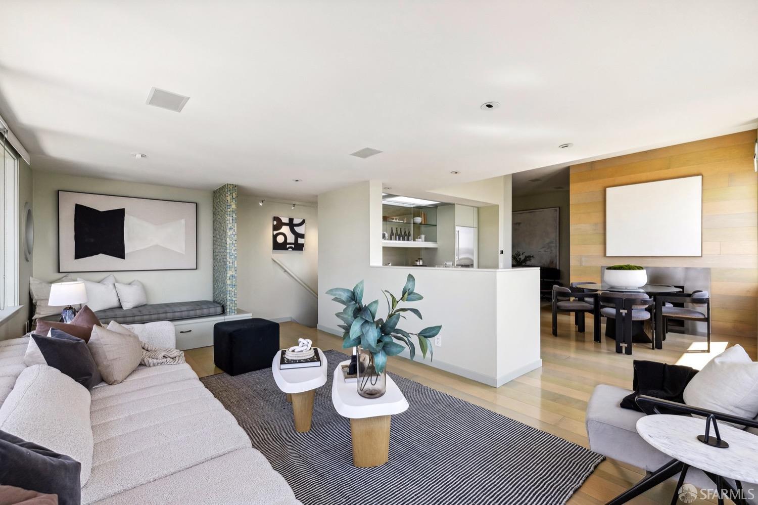 1234 Lombard Street # 4