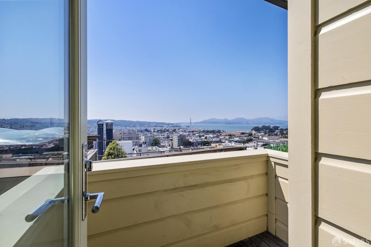 1234 Lombard Street # 4